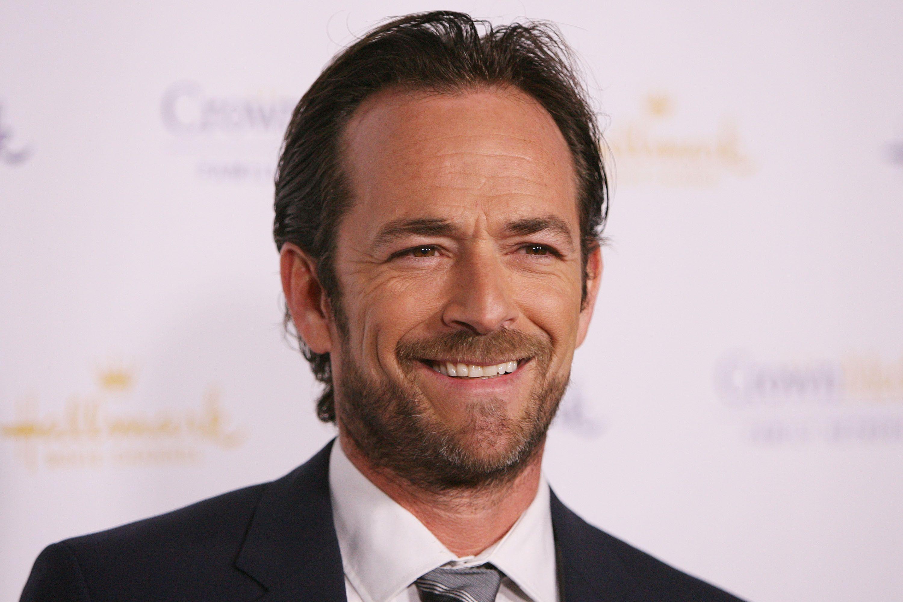 3000x2000 Luke Perry Wallpaper