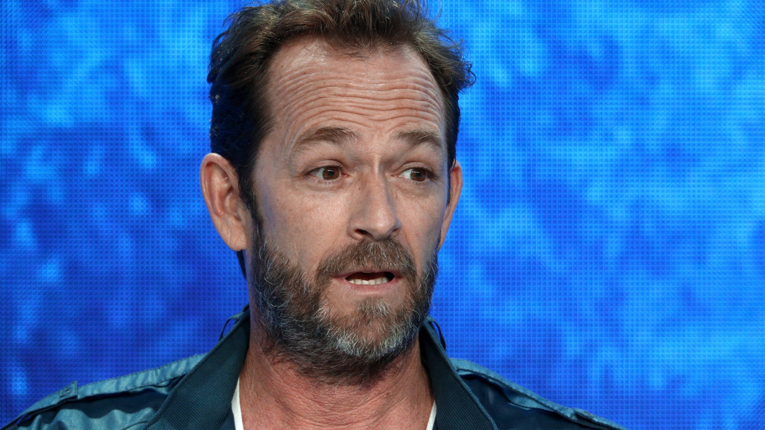 2560x1440 Luke Perry hospitalized and 'under observation'