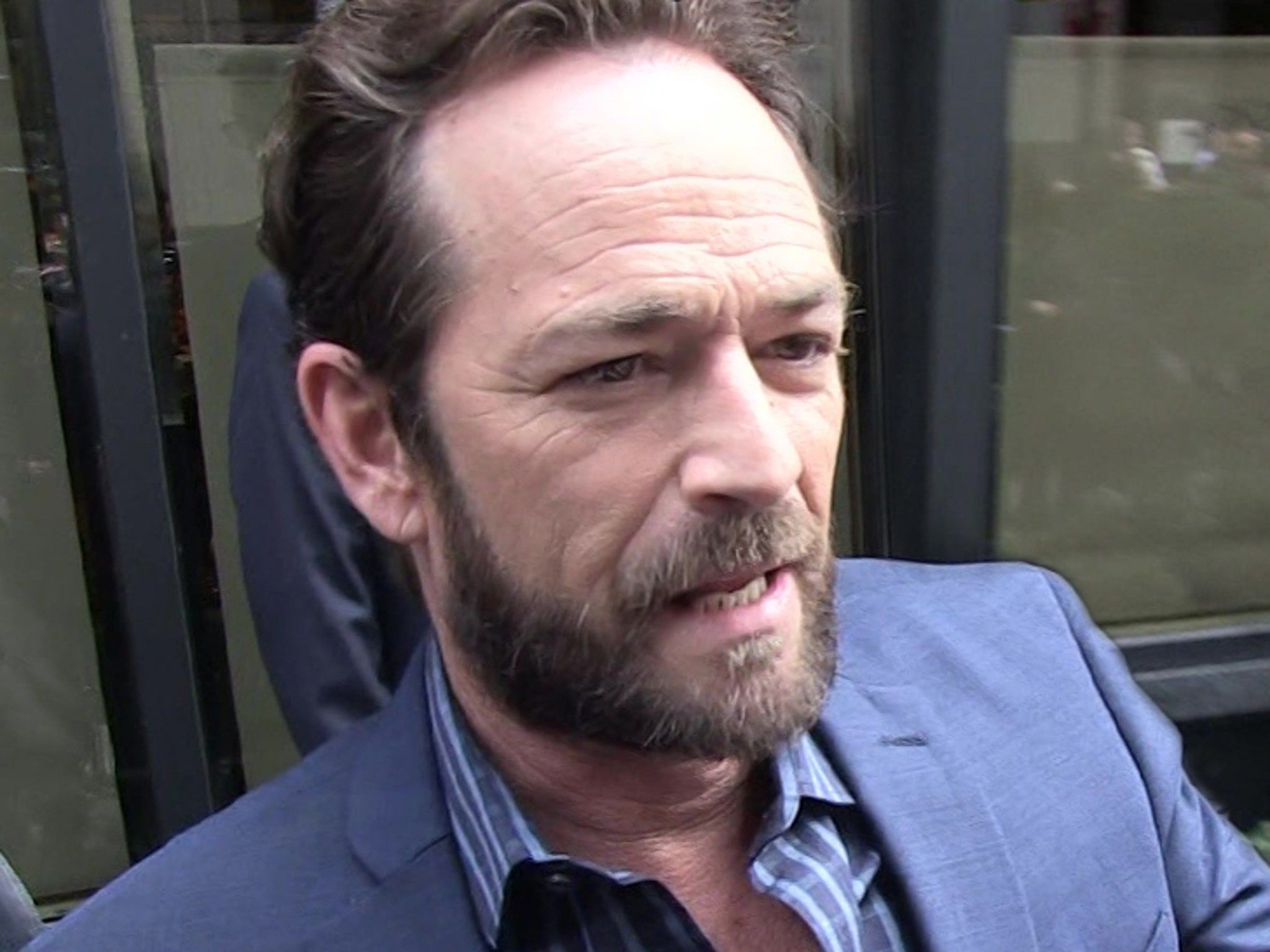 2048x1536 Riverdale' Star Luke Perry Suffers 'Massive' Stroke, Sedated in Hospital