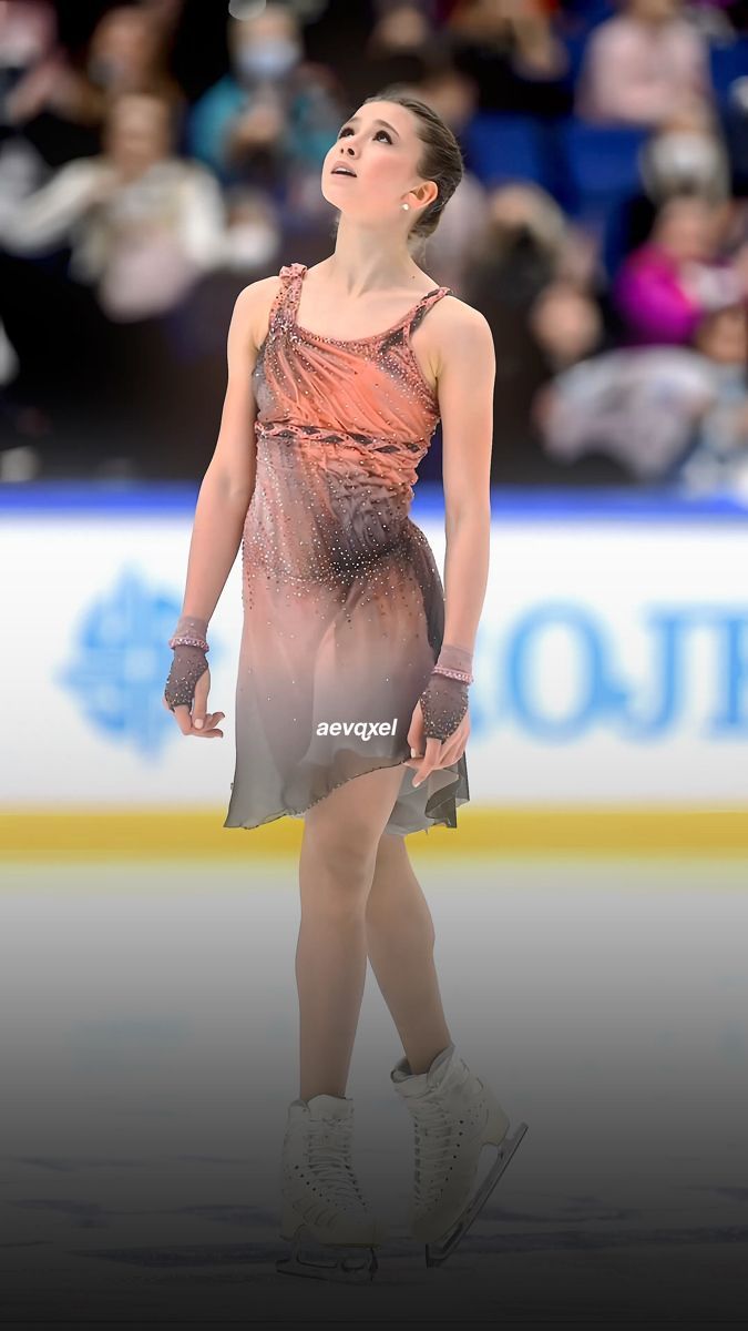 675x1200 kamila valieva wallpaper