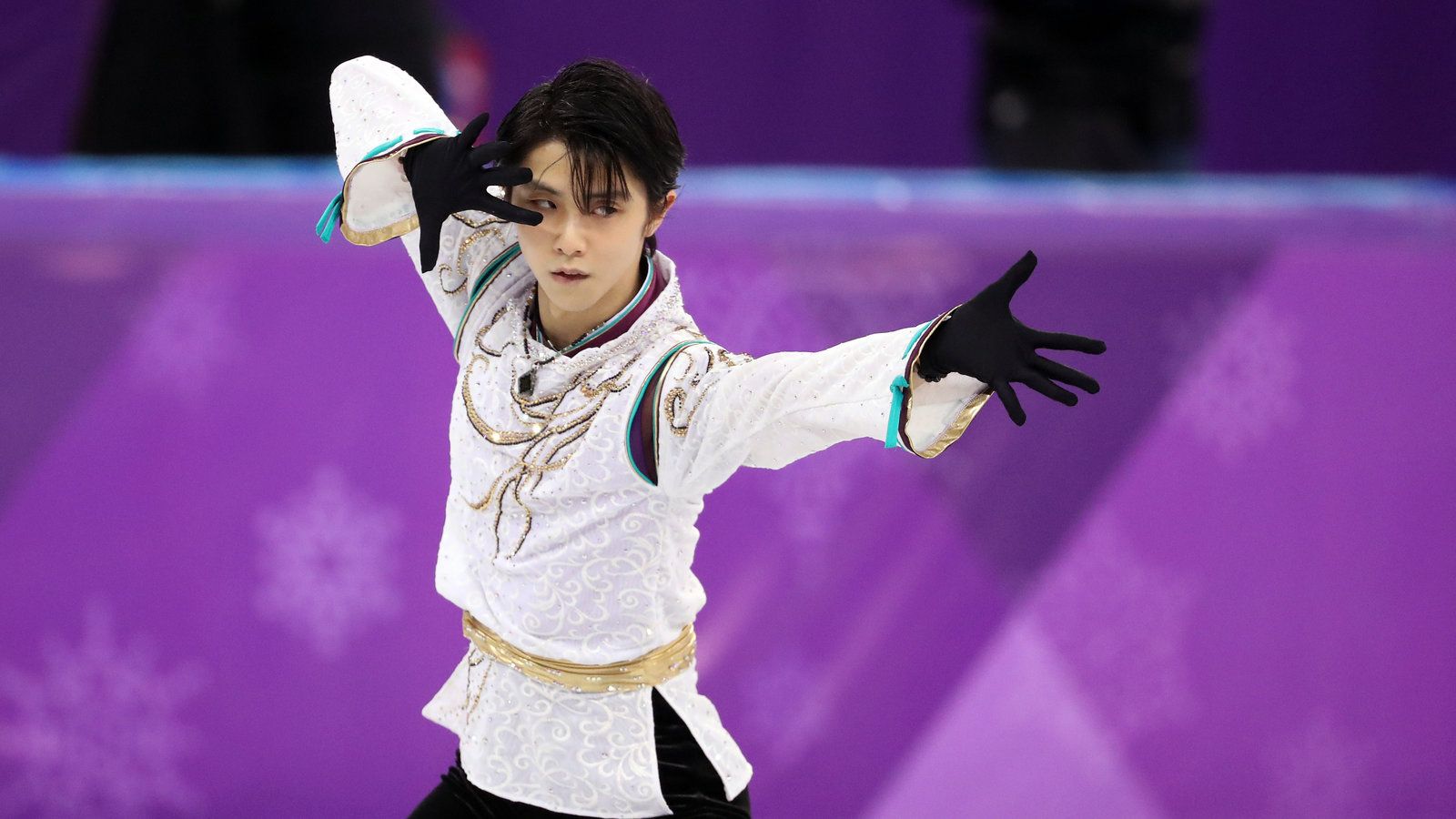 1600x900 Yuzuru Hanyu Writes Another Chapter in Figure Skating Legend