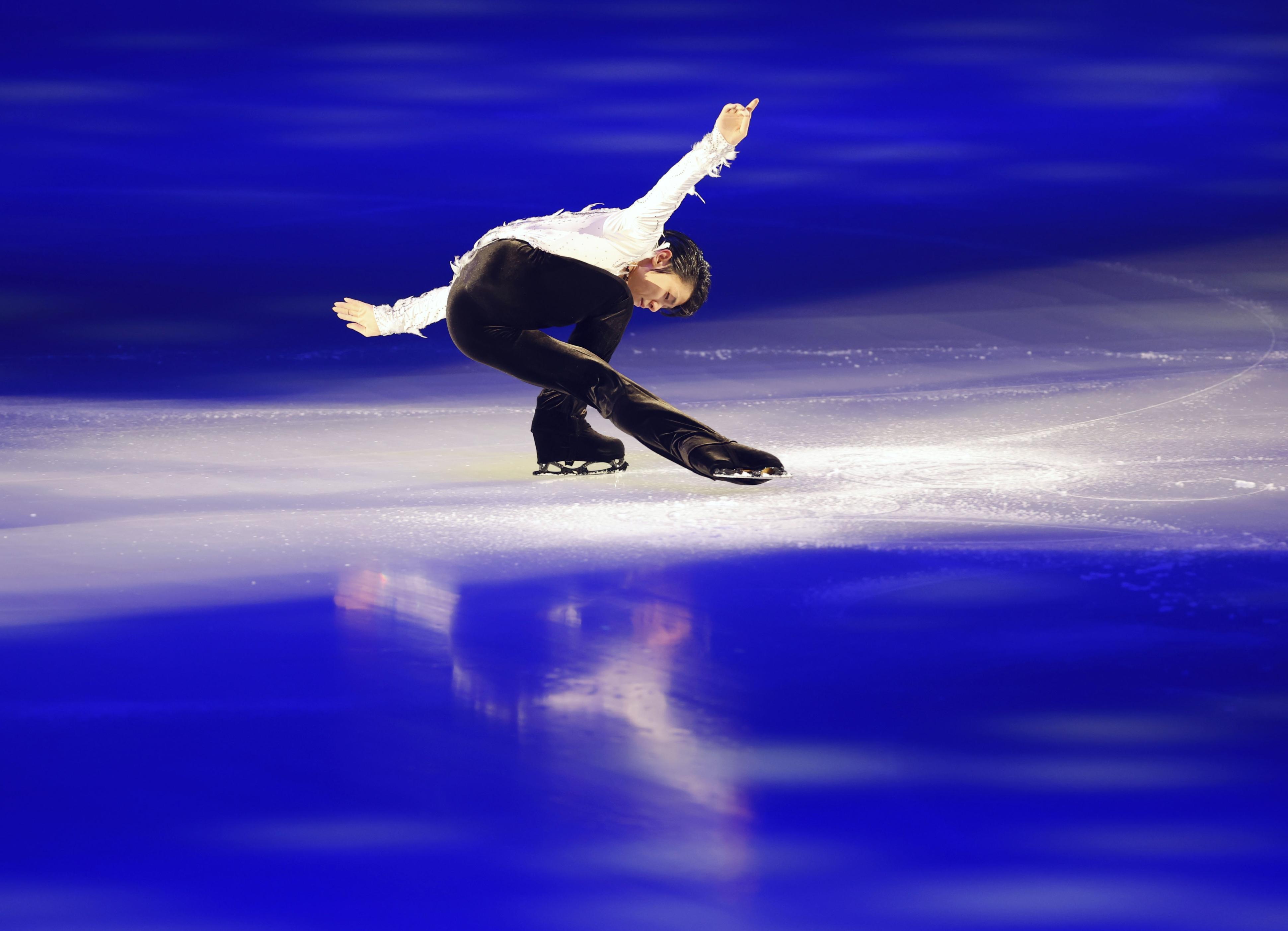 3881x2806 Figure skating: Icon Yuzuru Hanyu commemorates March 11 quake in ice show