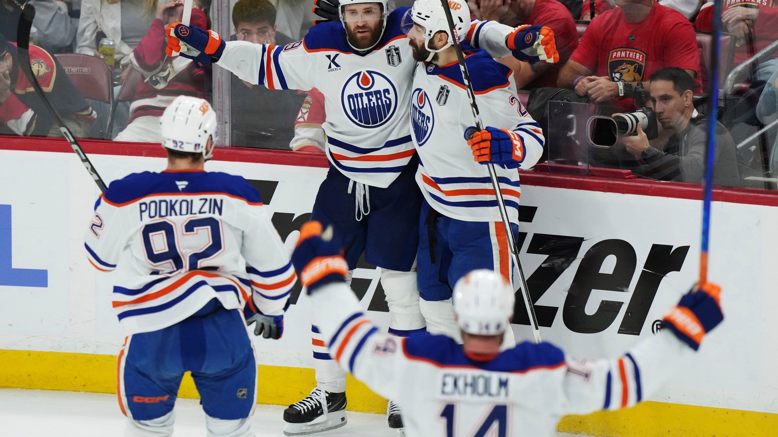 2560x1440 Leon Draisaitl Scores In OT Again, Oilers Beat Panthers 5 4 In Game 4 To Tie Stanley Cup Final