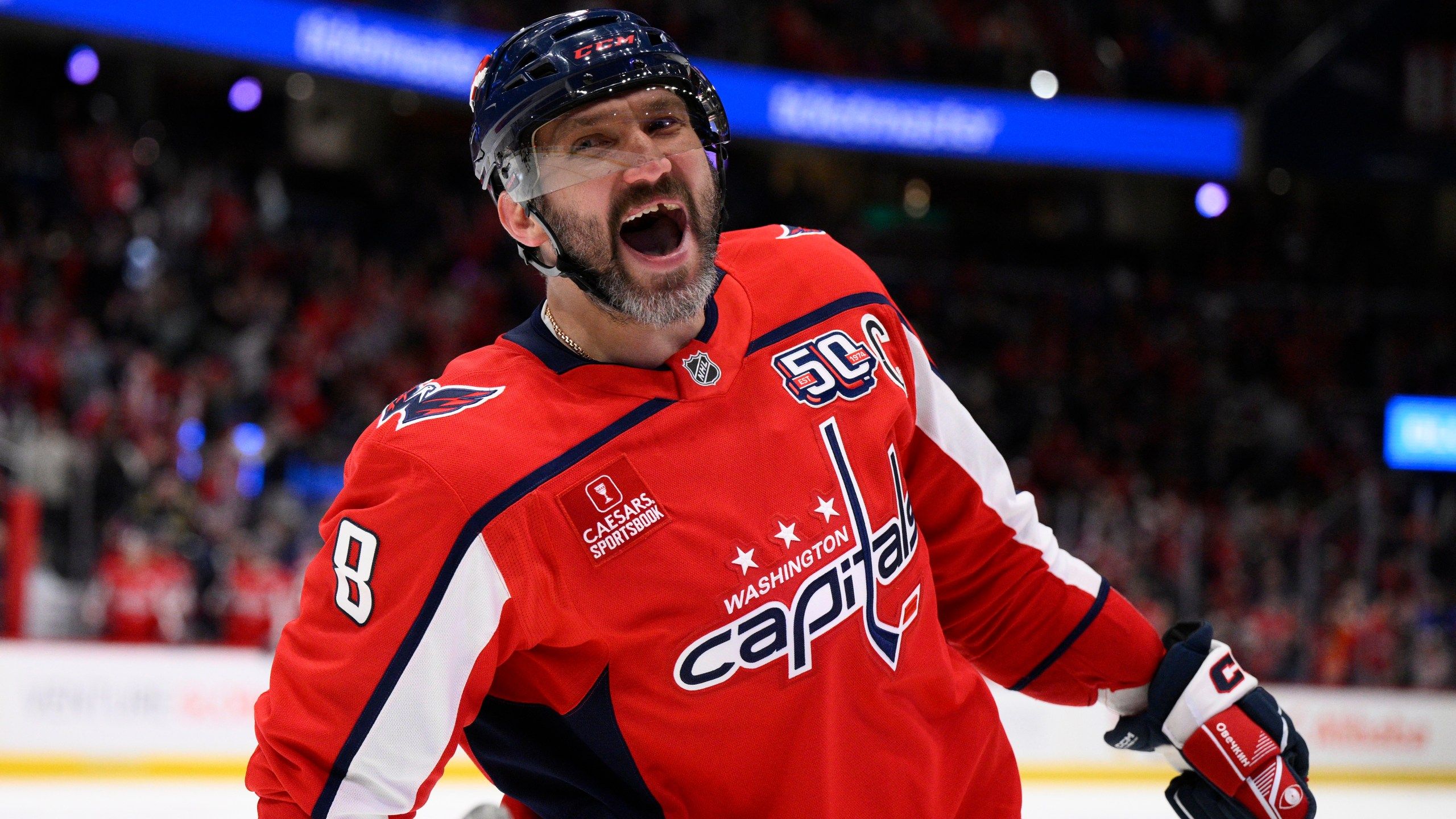 2560x1440 Alex Ovechkin gets 888th career goal to move 7 away from breaking Wayne Gretzky's NHL record. KSNT 27 News