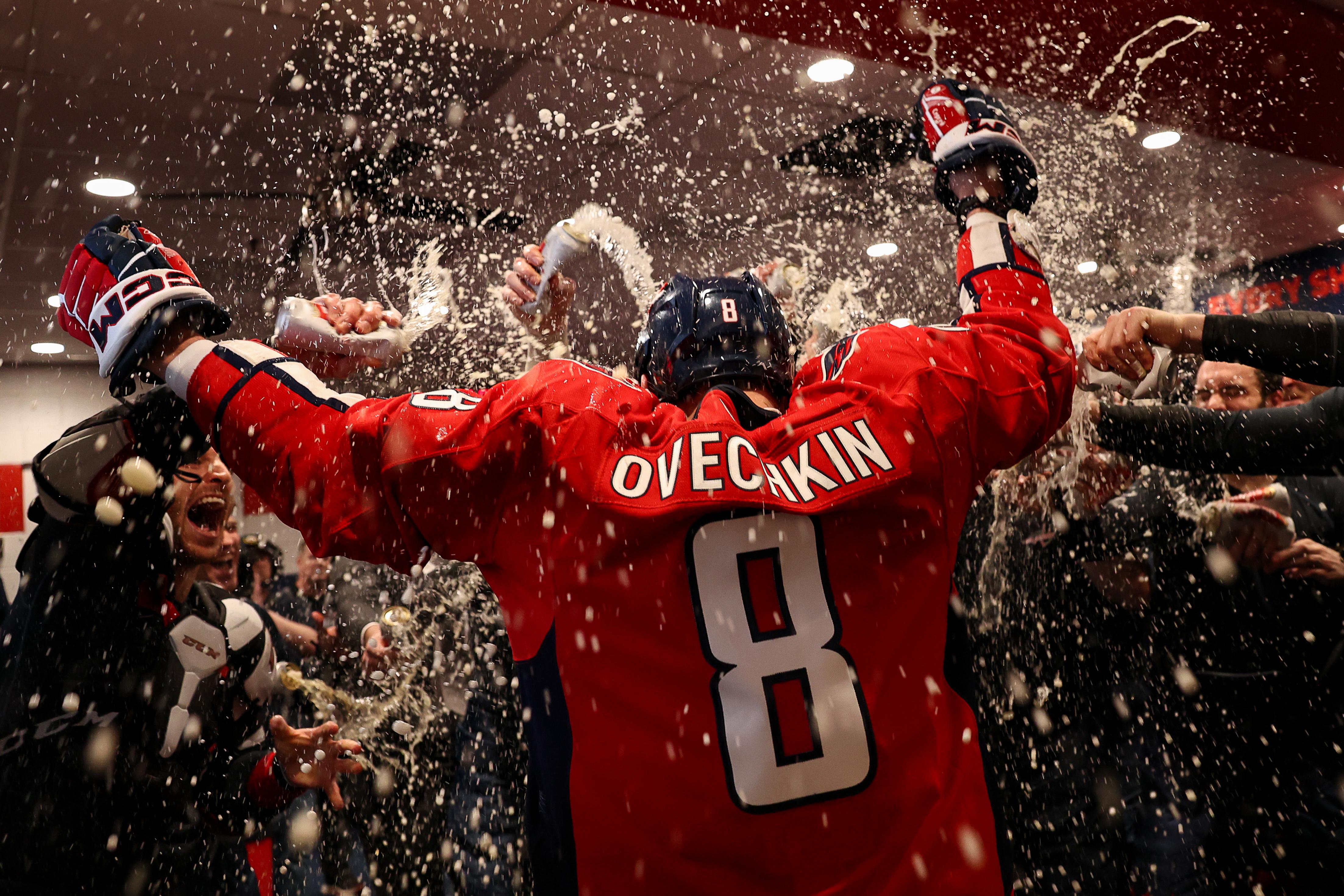 4410x2941 Alex Ovechkin Ties Wayne Gretzky's All Time NHL Goalscoring Record With No. 894