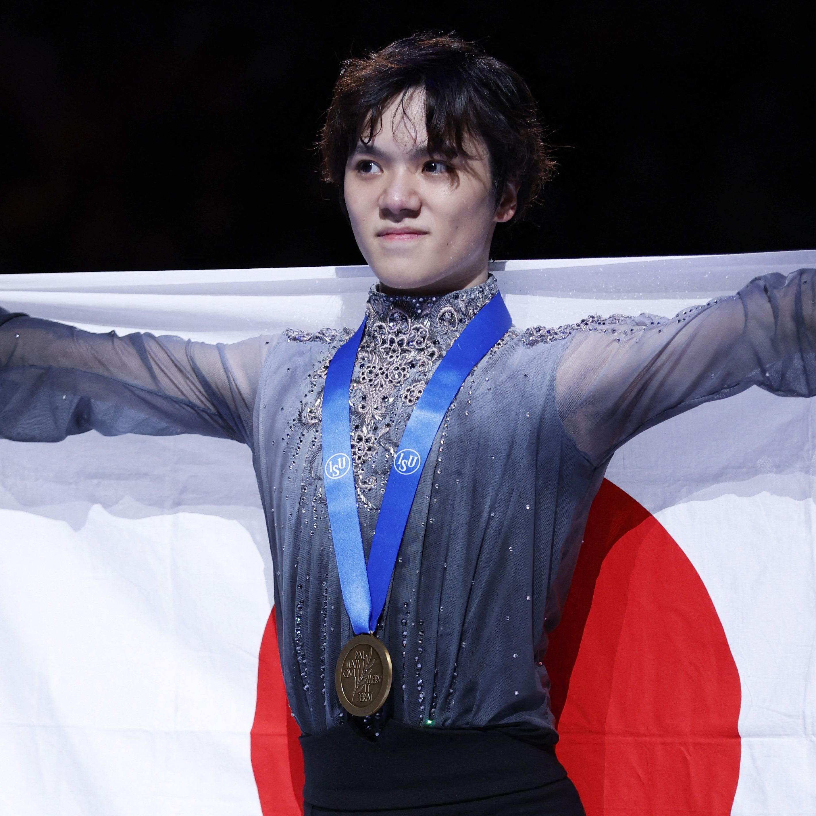 2840x2840 Figure Skater Shoma Uno Is First Japanese Man to Successfully Defend World Championship Title