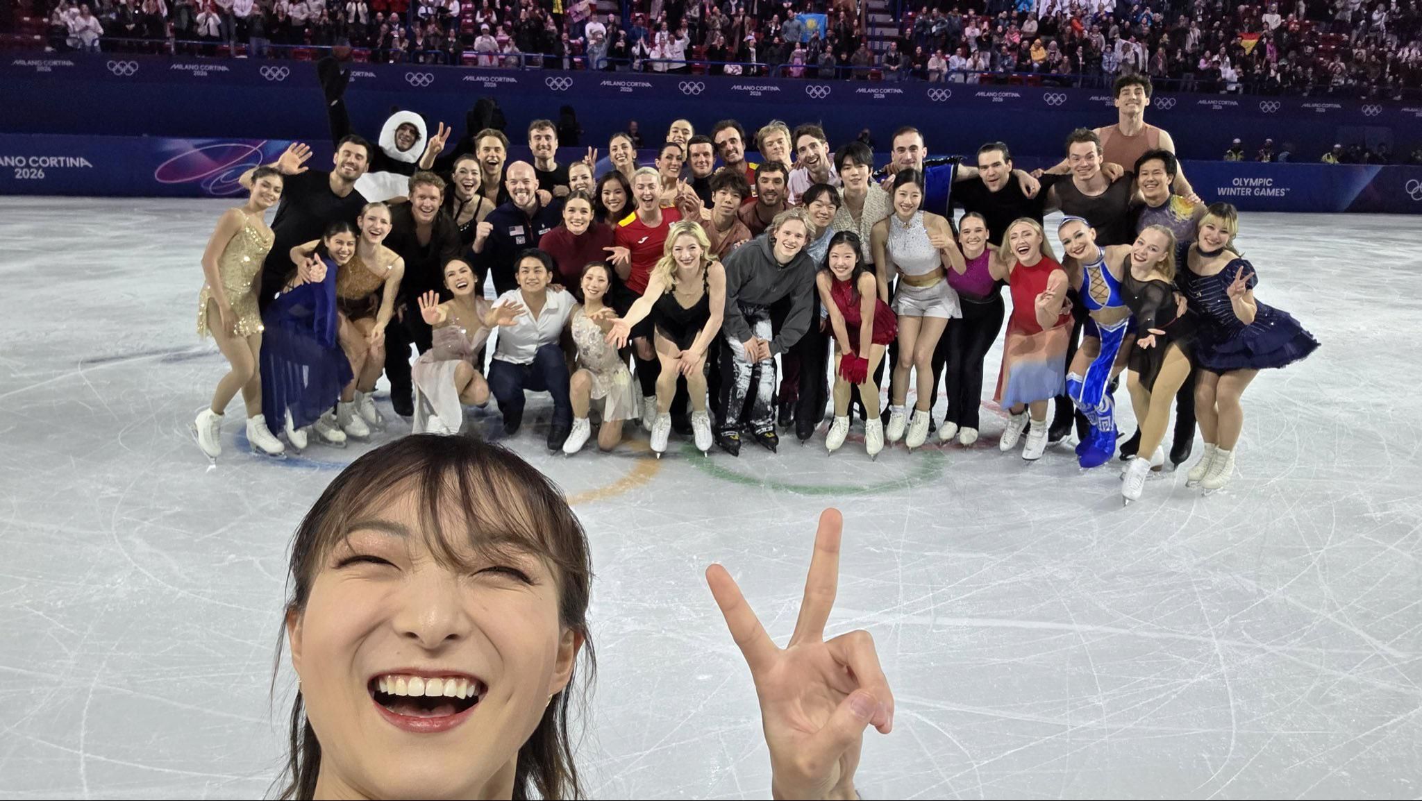 2048x1154 Kaori's selfie from the gala!
