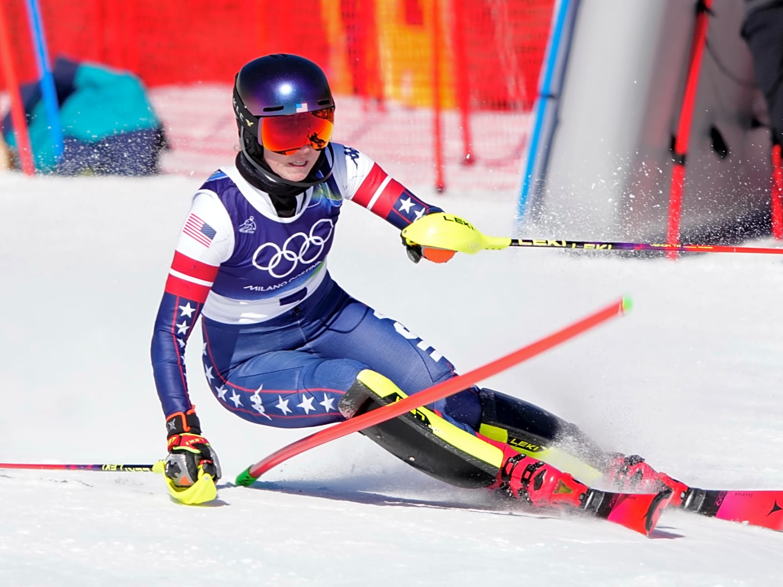 1600x1200 Mikaela Shiffrin storms to slalom gold to rewrite her Olympic history