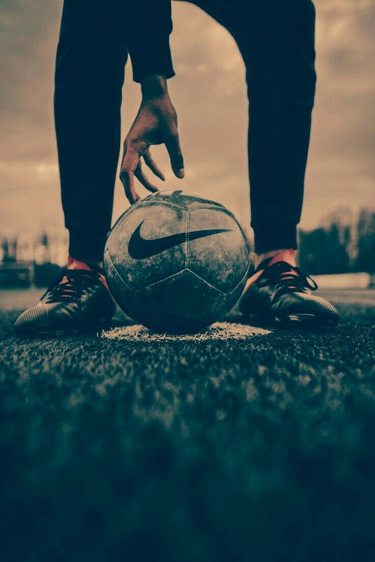 736x1104 Nike Street Football