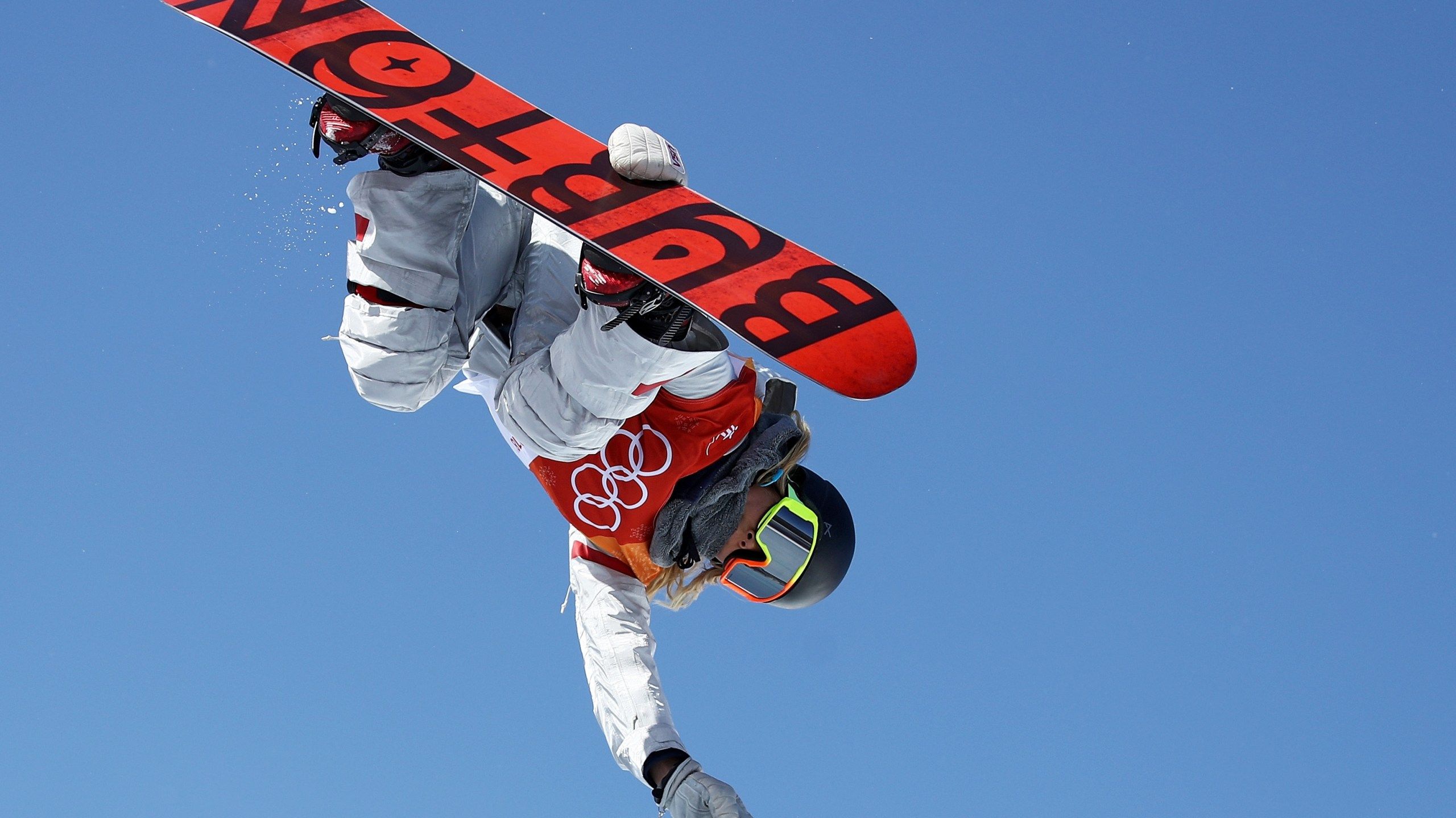 2560x1440 PHOTOS: Chloe Kim takes the gold in 2018