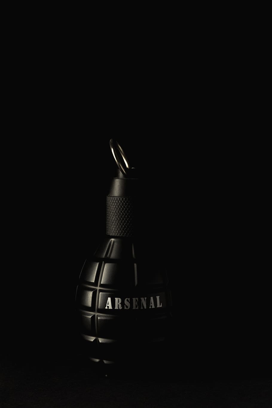 910x1365 arsenal fragrance bottle, aftershave, cosmetics, medellín, colombia, lighting, black, grey