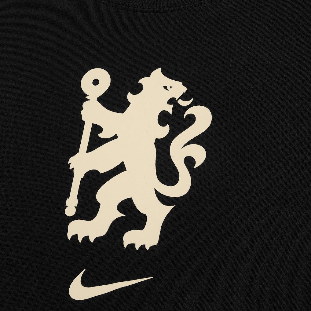 1018x1018 Chelsea Nike Club World Cup Crest T Shirt