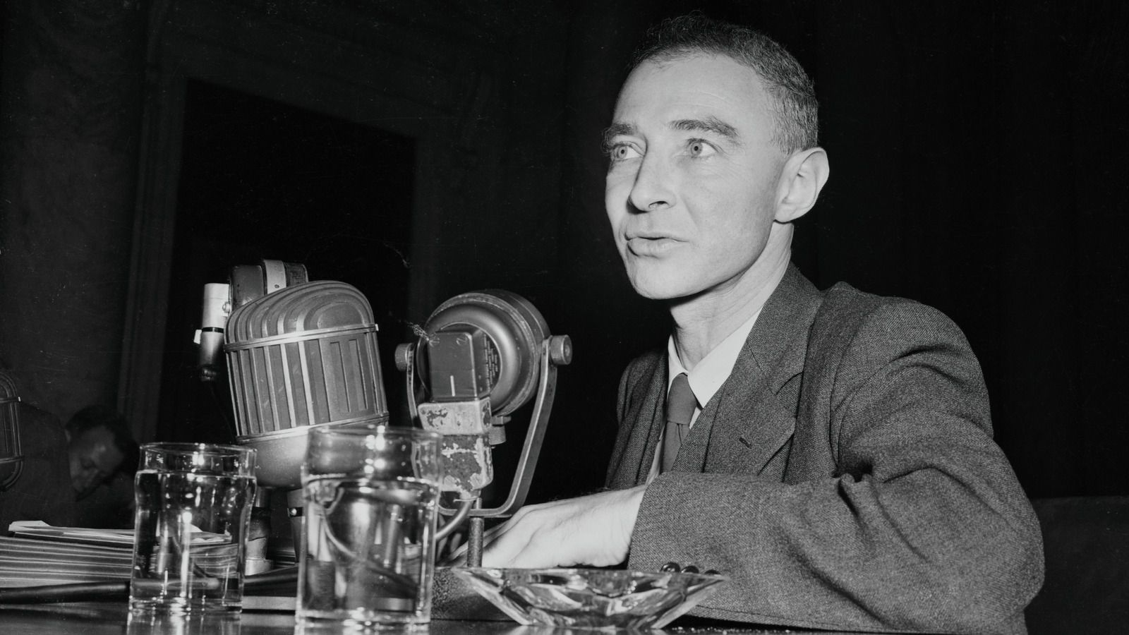 1600x900 The Untold Truth Of J. Robert Oppenheimer