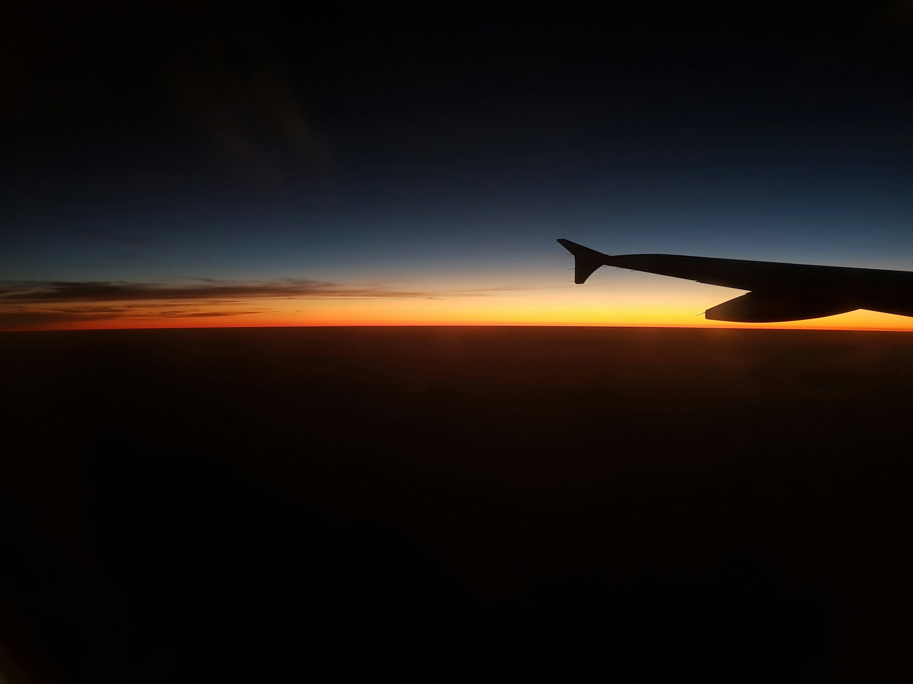 3000x2250 Airplane Night Picture. Download Free Image