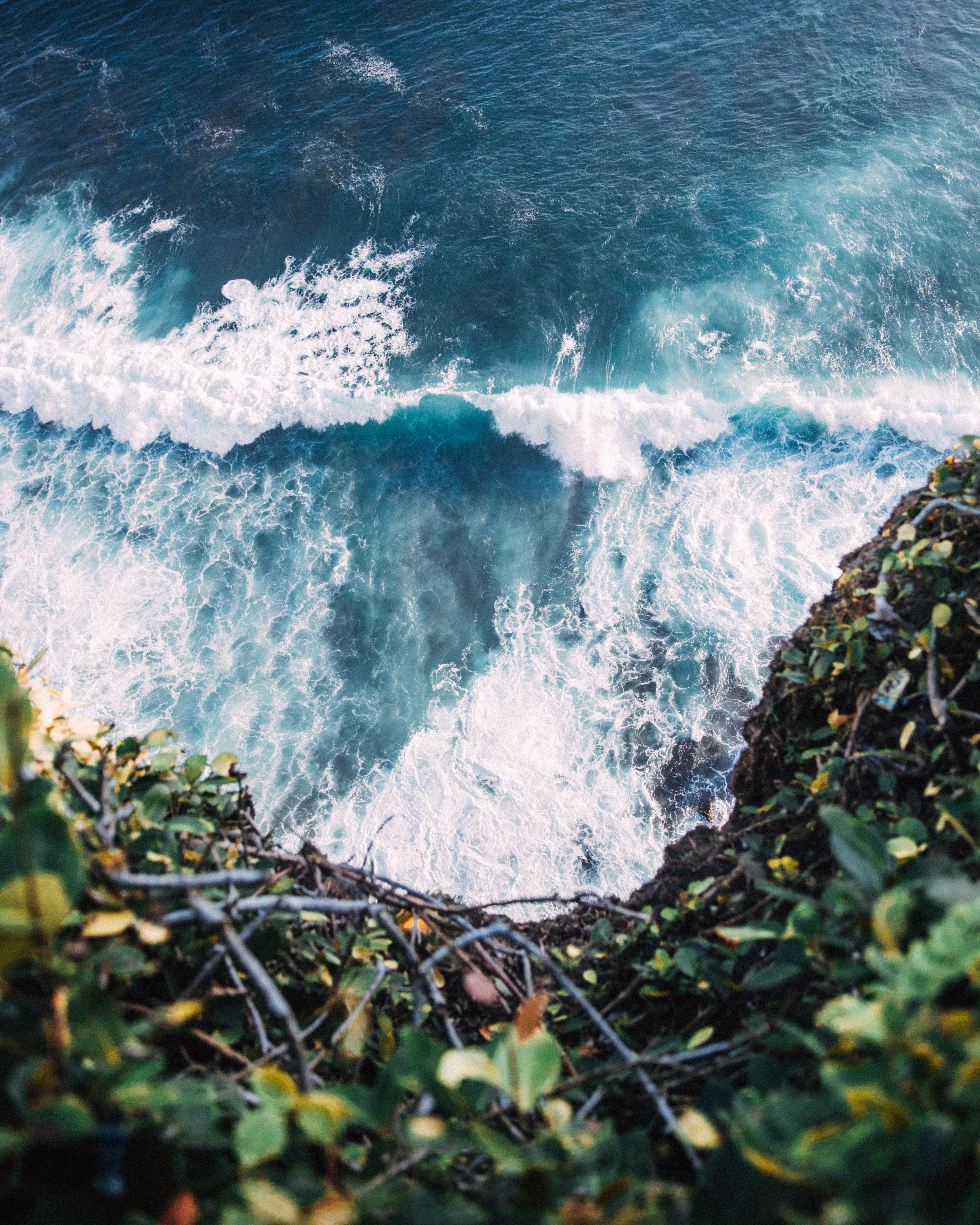 3532x4415 Waves Crashing Rocks Royalty Free