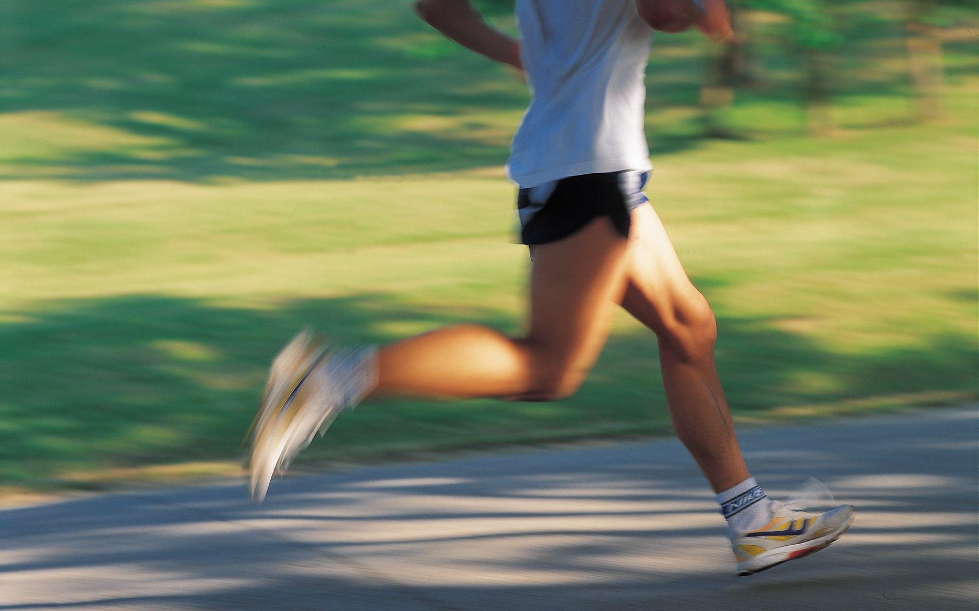1920x1200 Running Wallpaper HD