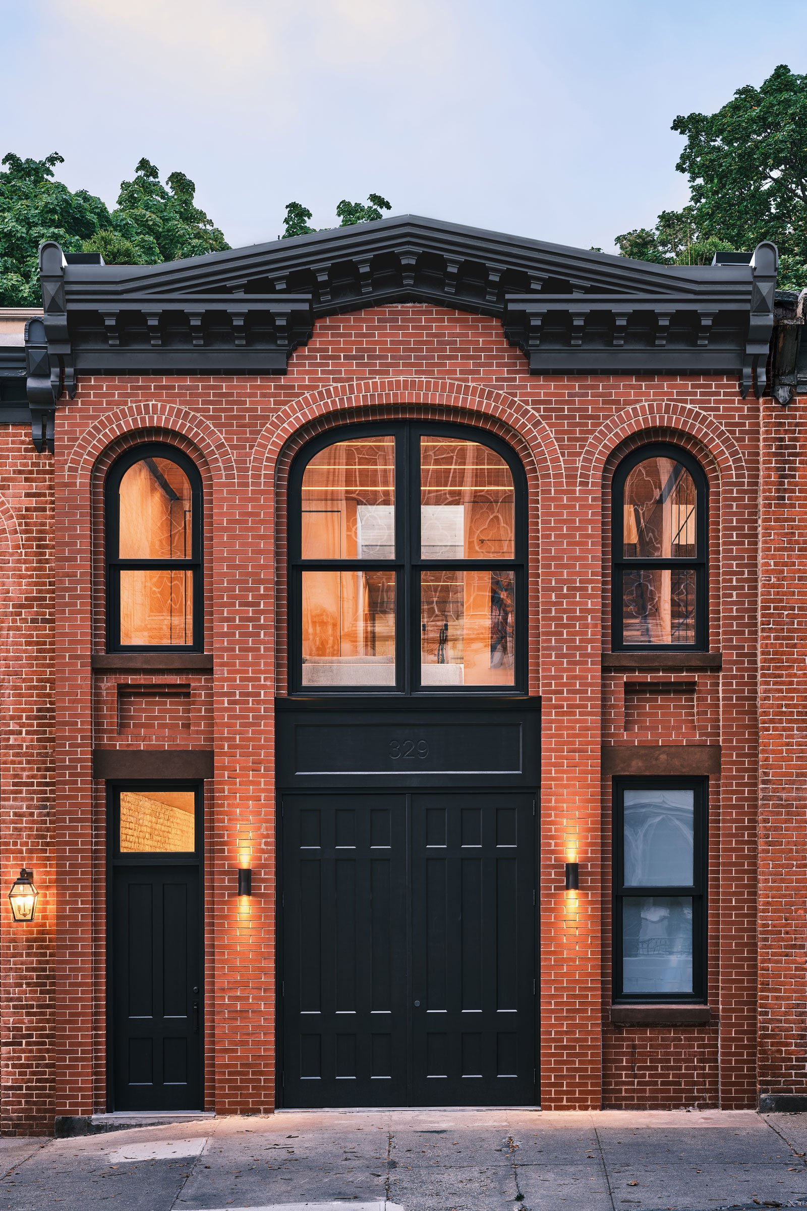 1600x2400 A Complete Guide to Brick Homes in 2024 & Photo