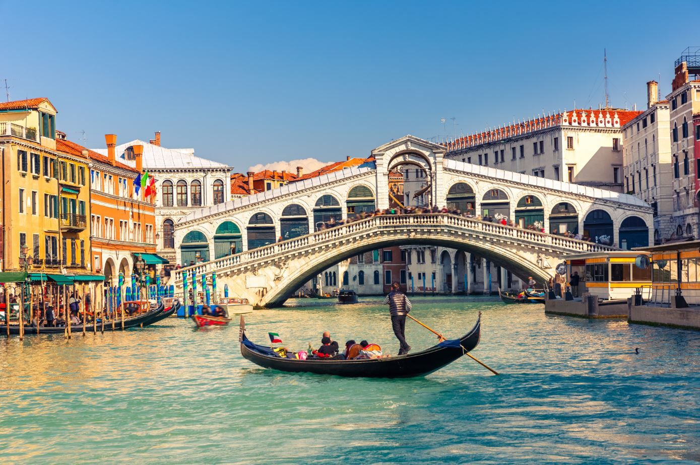 1389x924 Wallpaper Murals Peel and Stick Removable Gondola near Rialto Bridge in Venice, Italy High Quality