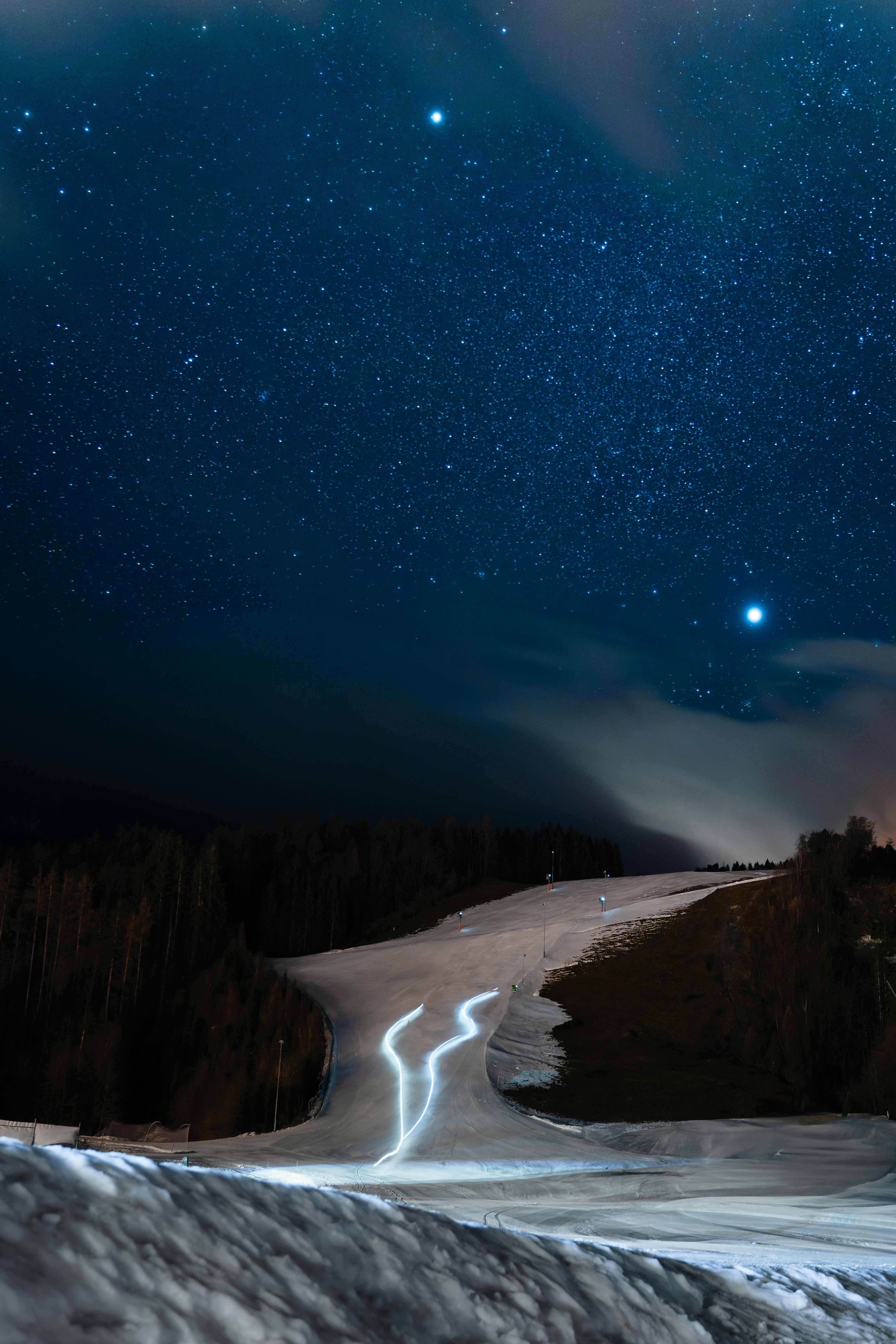4618x6923 Starlit Night Over Snowy Ski Slope Landscape · Free