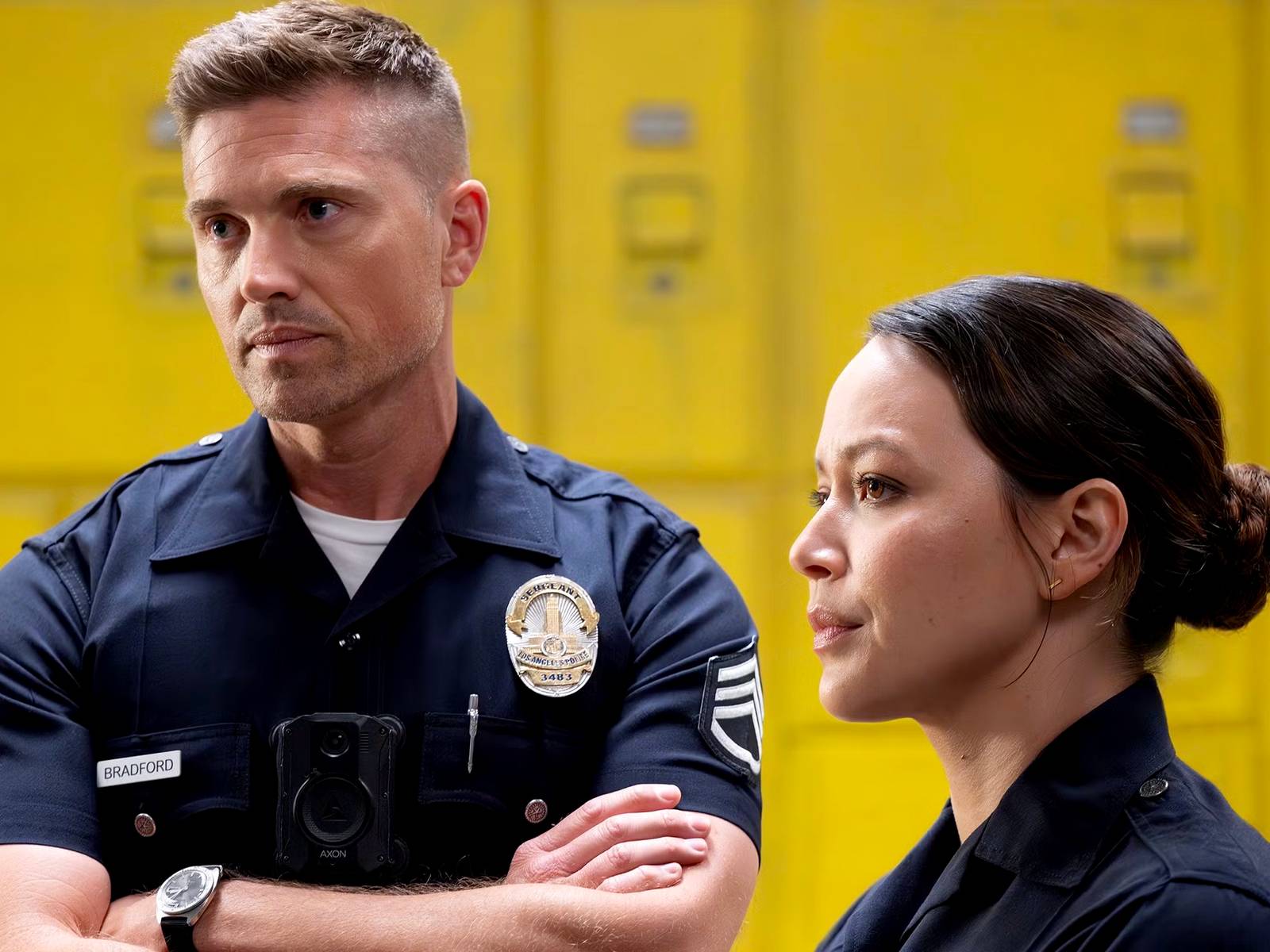 1600x1200 Chenford's Future In The Rookie Season 8: Showrunner & Star Speak Out