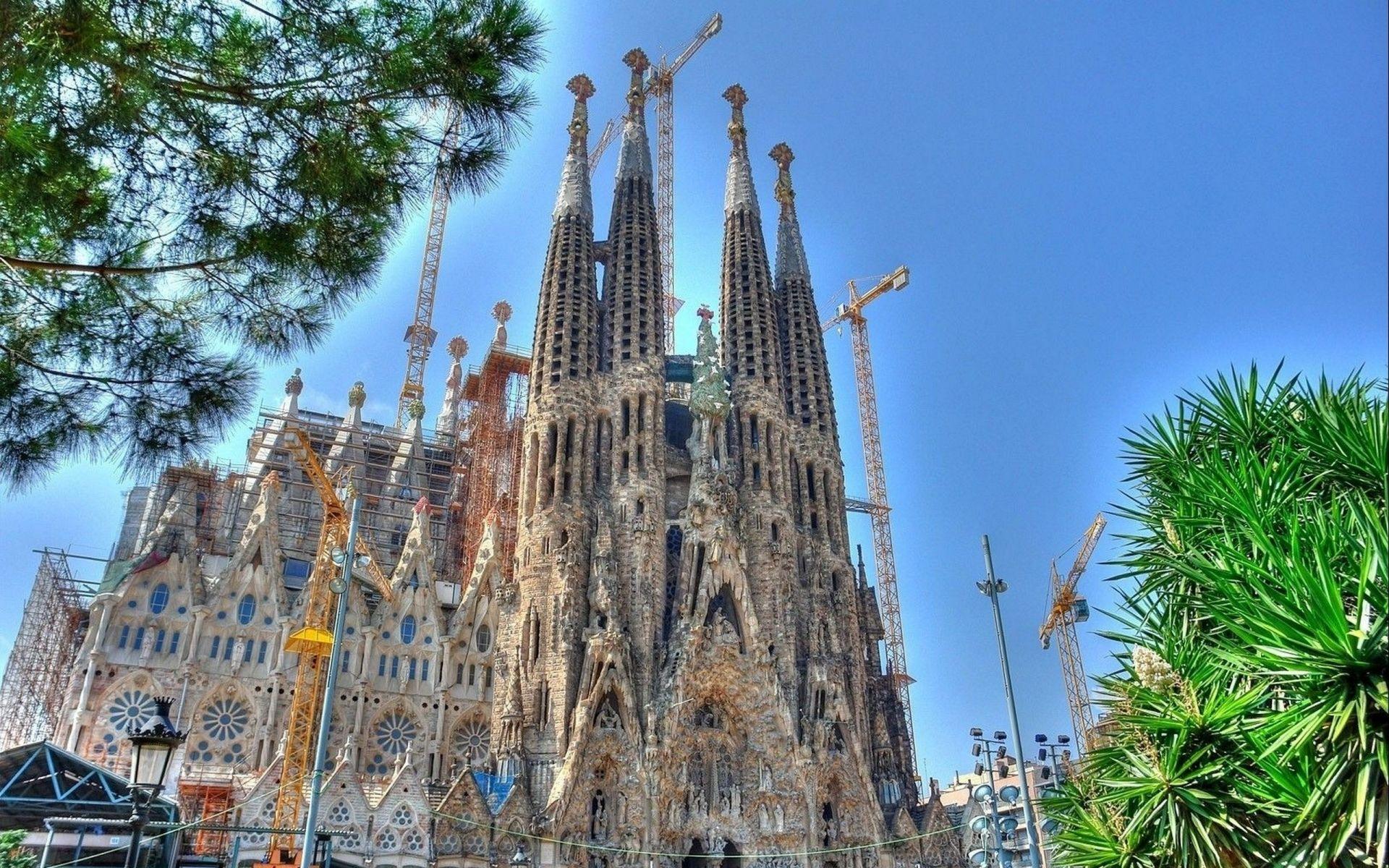 1920x1200 Sagrada Família High Definition Wallpaper