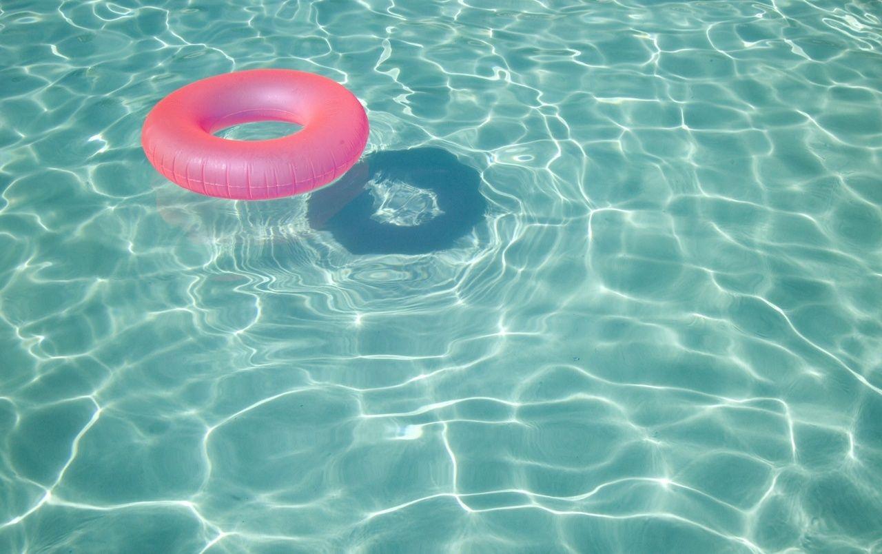 1280x804 Summer Swim wallpaper. Summer Swim
