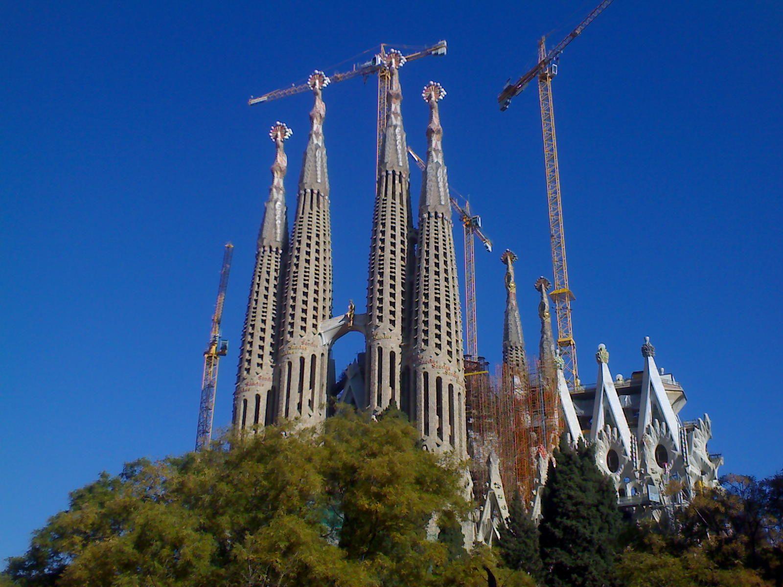 Featured image of post Iphone Sagrada Familia Wallpaper