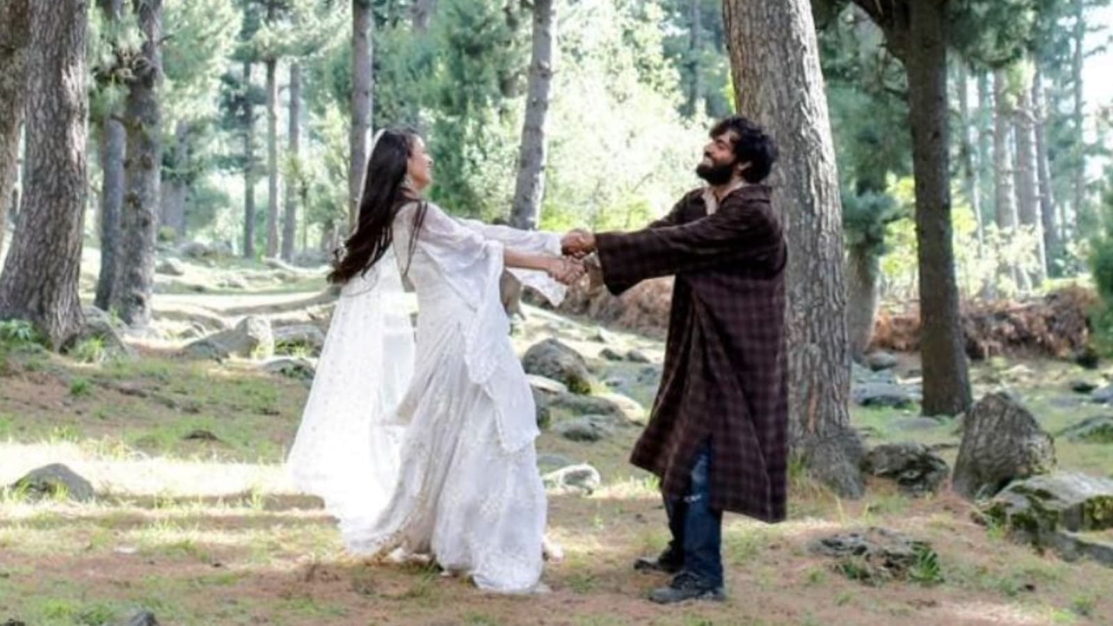 1600x900 Laila Majnu Box Office Collection: Triptii Dimri Avinash Tiwary Film Scripts History, Crosses Lifetime Figures Of Its Original Run In Just 4 Days. Bollywood News Indian Express