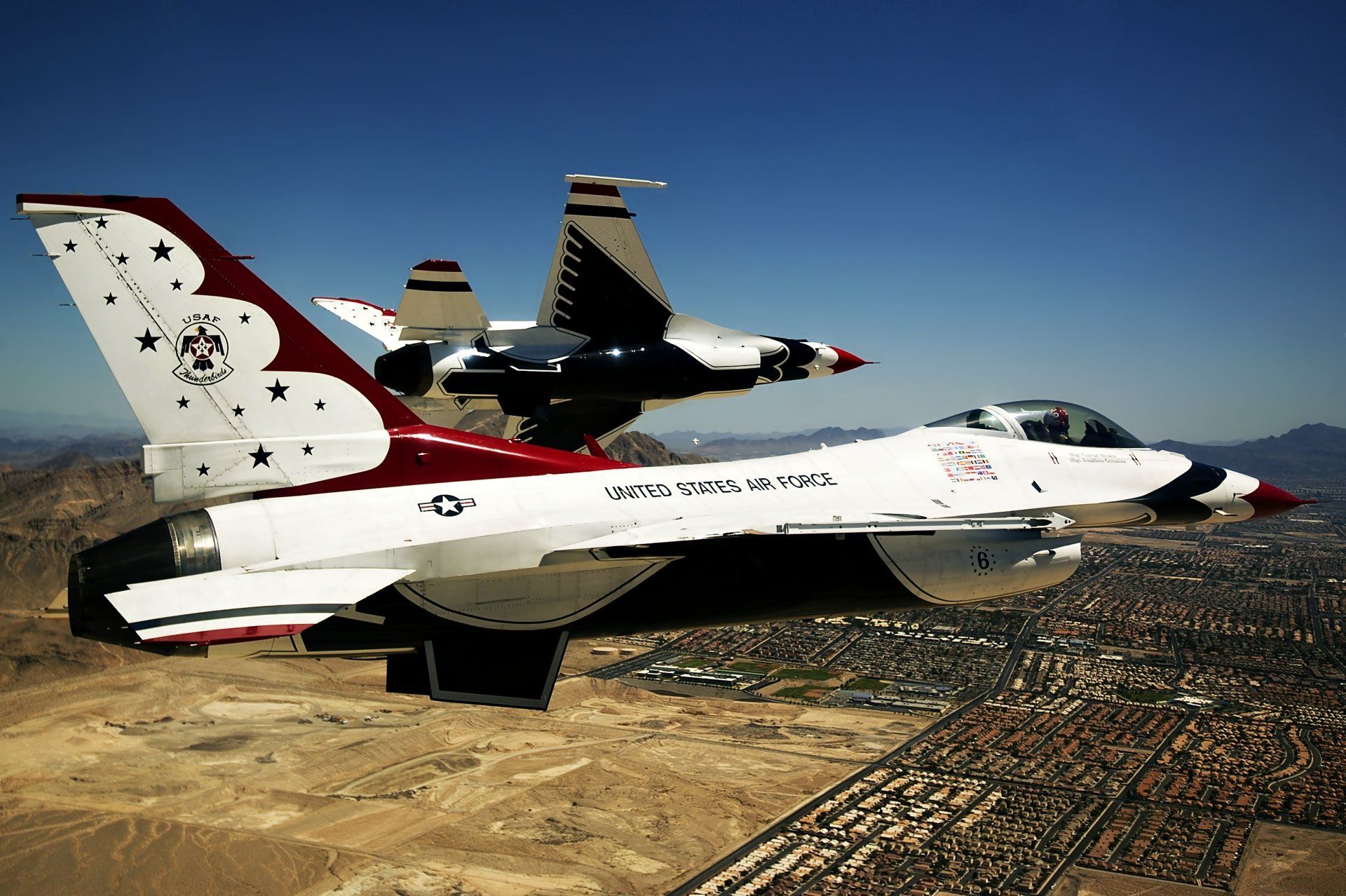 1920x1278 4K Ultra HD USAF Thunderbirds F 16 Fighting Falcon Jet Wallpaper