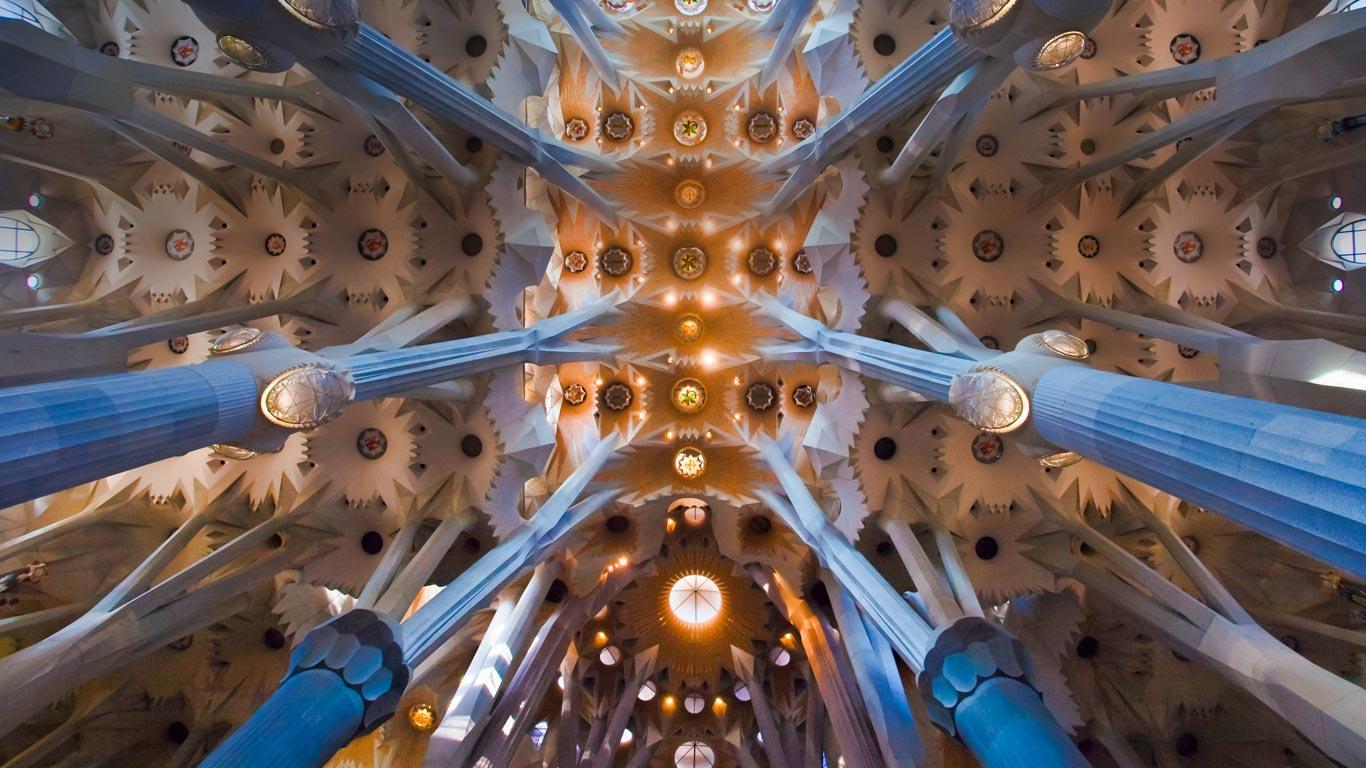 1366x768 Ceiling of the Sagrada Família in Barcelona, Spain wallpaper