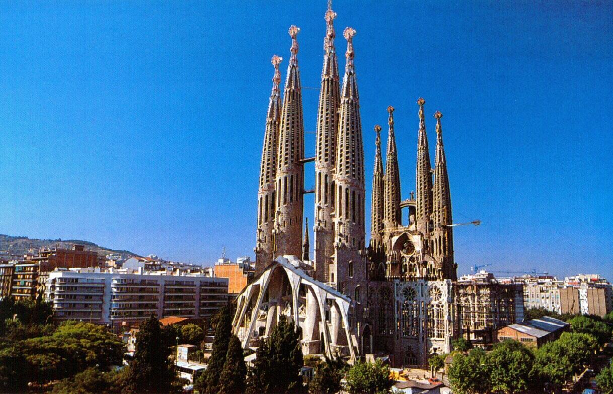 1218x784 Sagrada Família Wallpaper