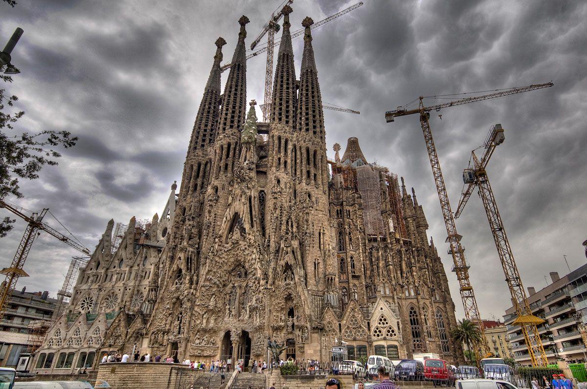 1200x796 HD Sagrada Familia Barcelona Wallpaper