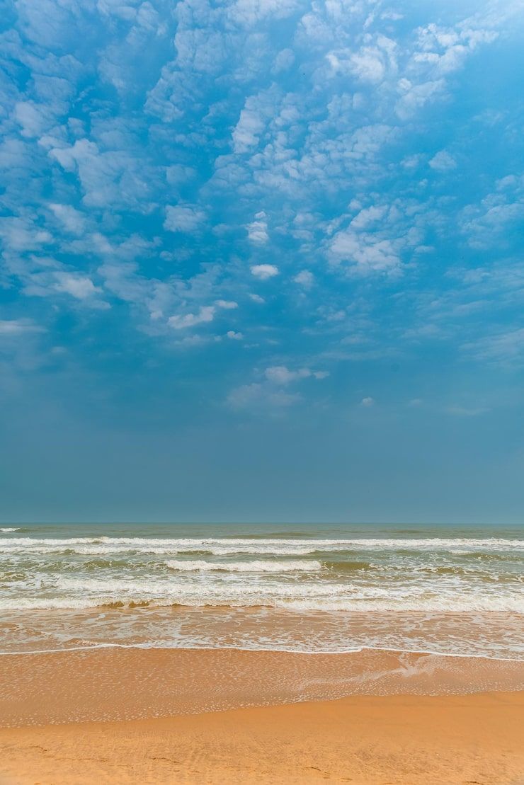 740x1109 Hikkaduwa beach Image