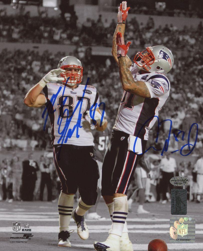 811x1000 Rob Gronkowski & Aaron Hernandez Signed Patriots 8x10 Photo Gronk