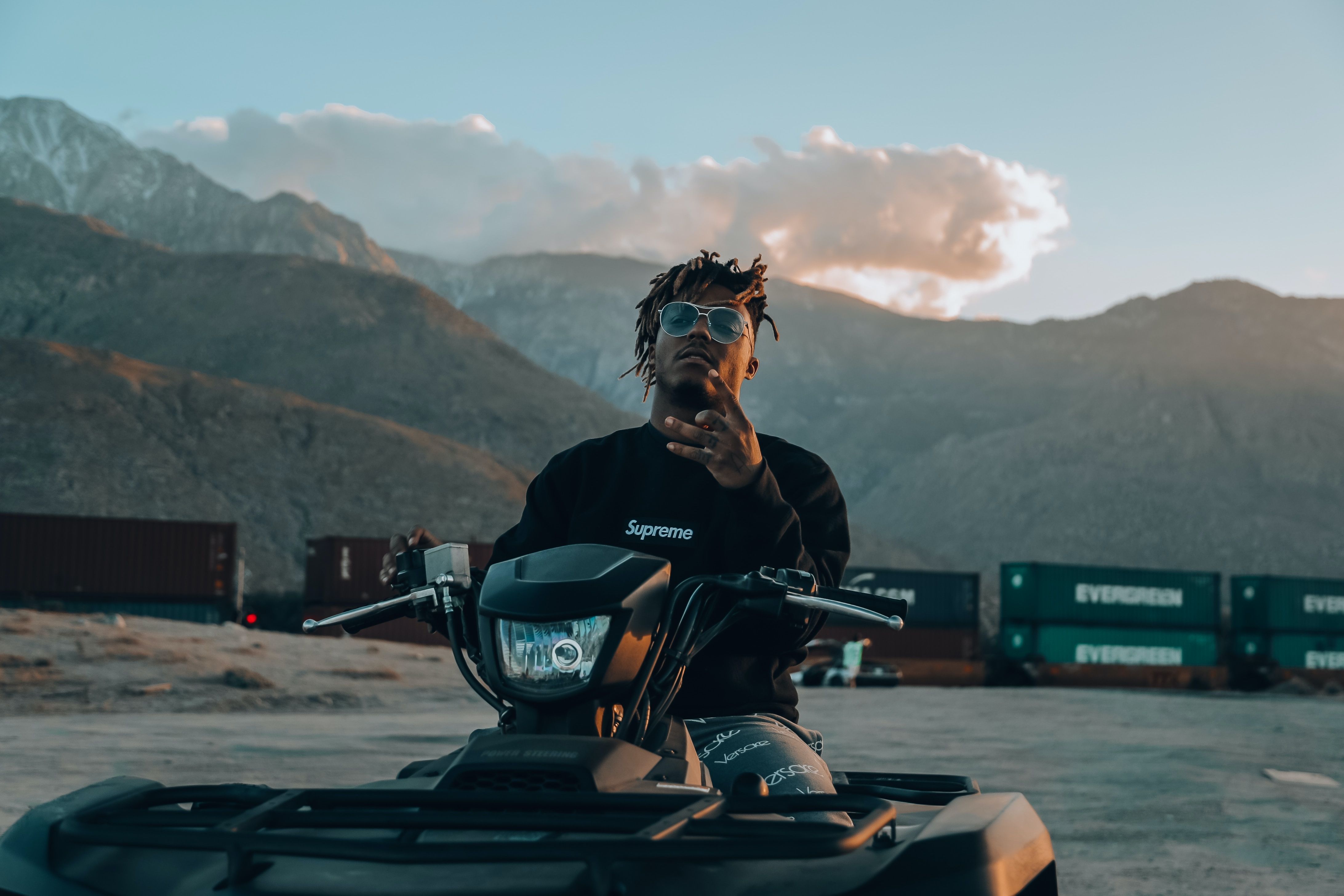 4368x2912 Juice Wrld Vibes: 4K Ultra HD American Rapper & Music Icon Wallpaper