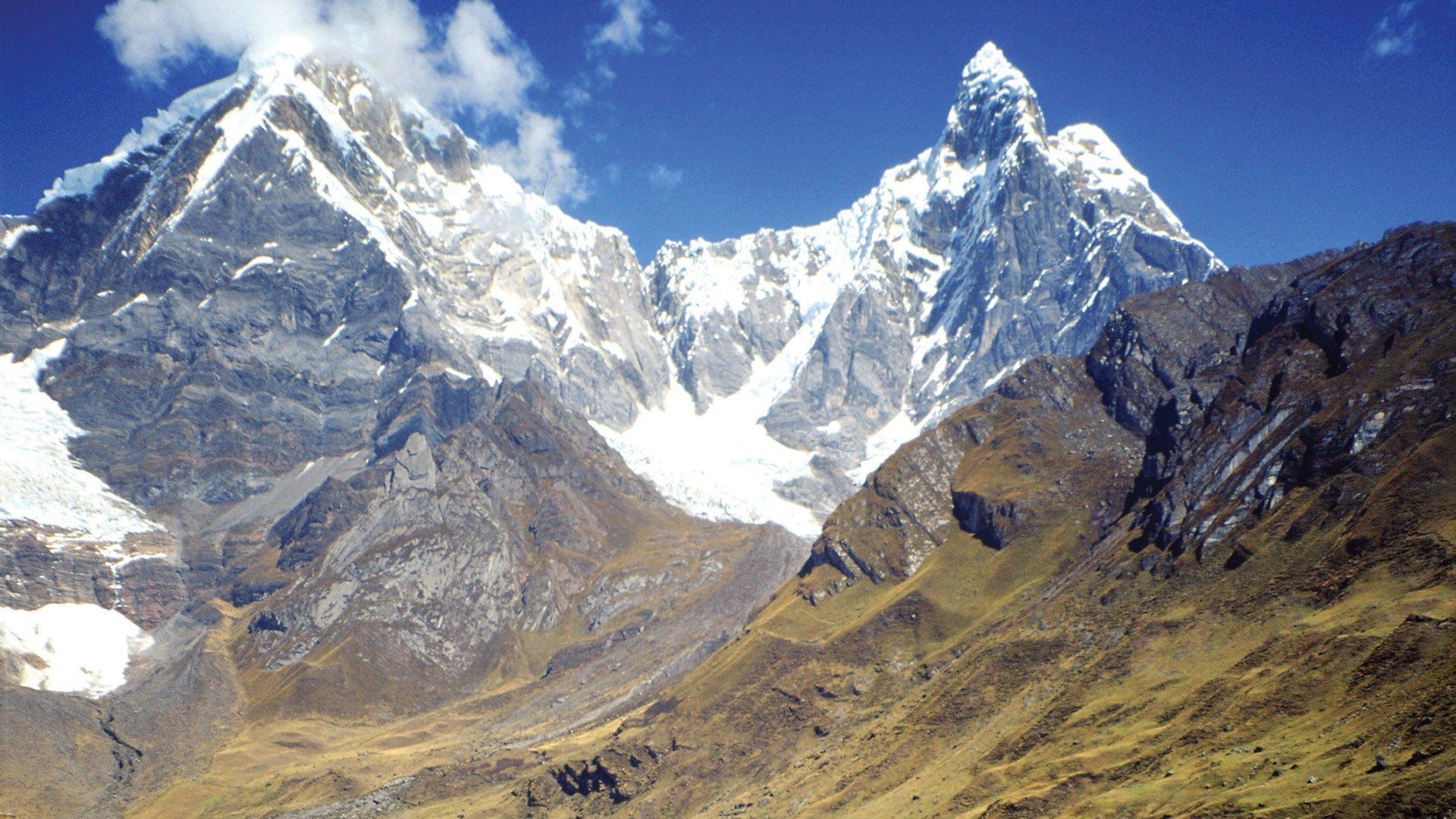 1920x1080 Go mountain climbing in the Peruvian Andes with Simon Yates