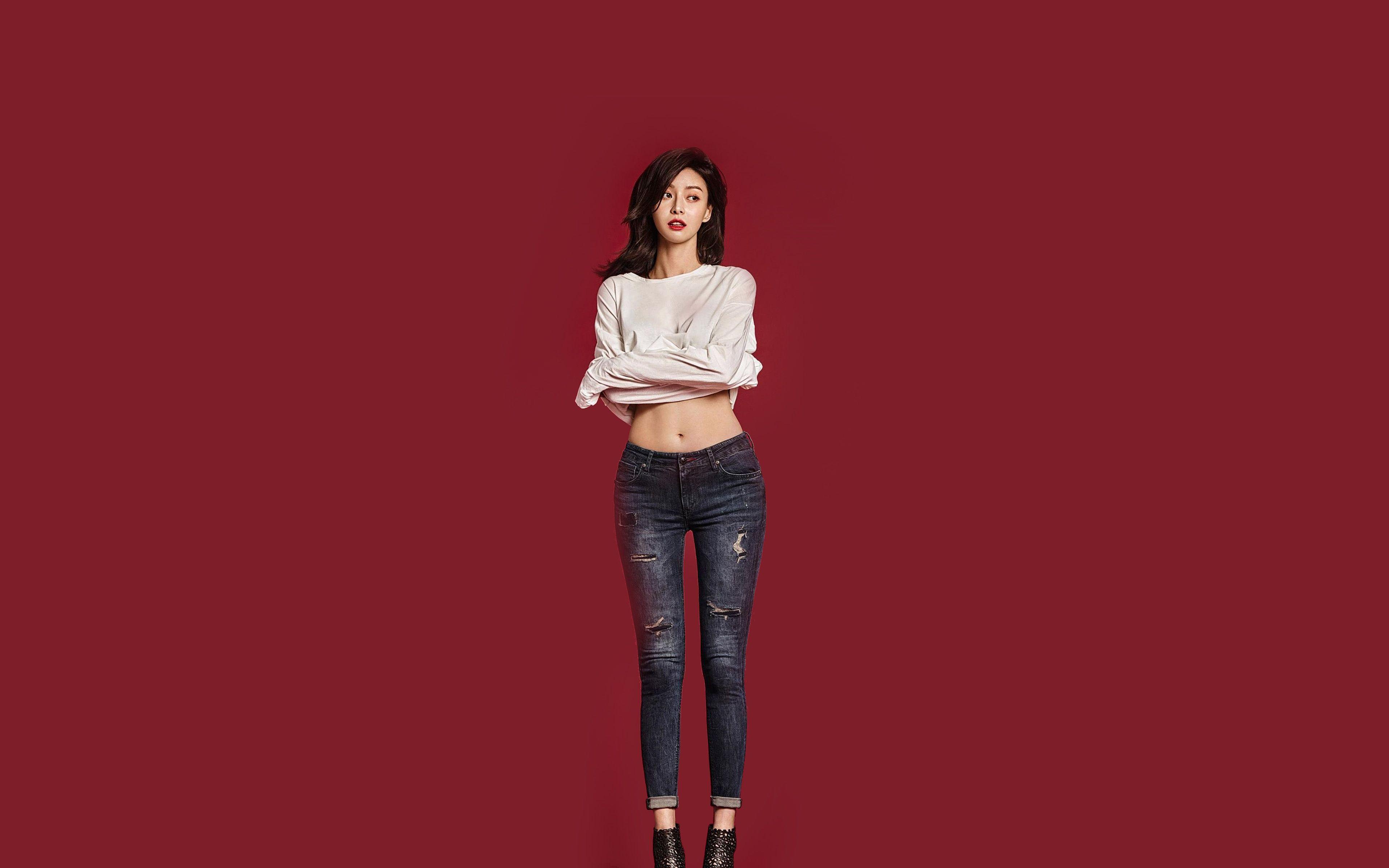 3840x2400 Kpop Girl Kwon Nara Red White Wallpaper