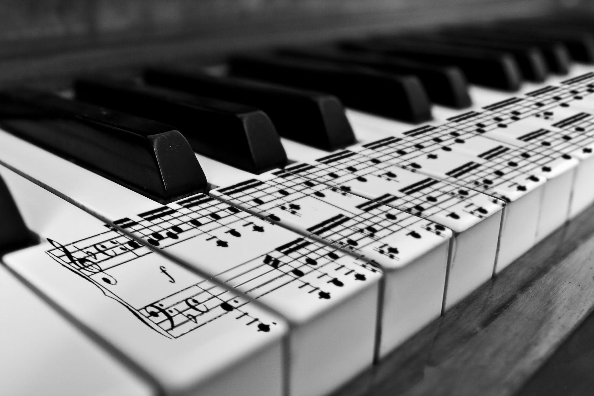 1920x1280 Sheet music black and white piano keys Karl683