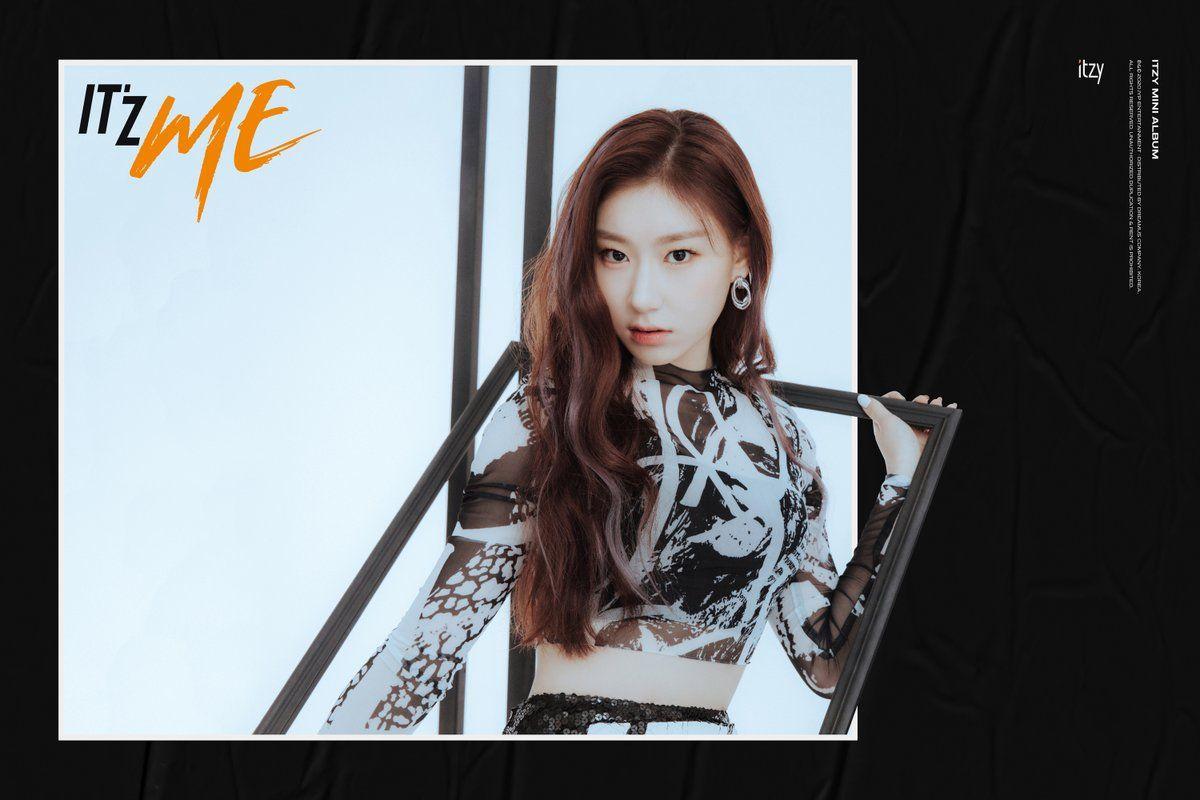 1200x800 ITZY's Chaeryeong stands out in 'IT'Z ME' teaser image