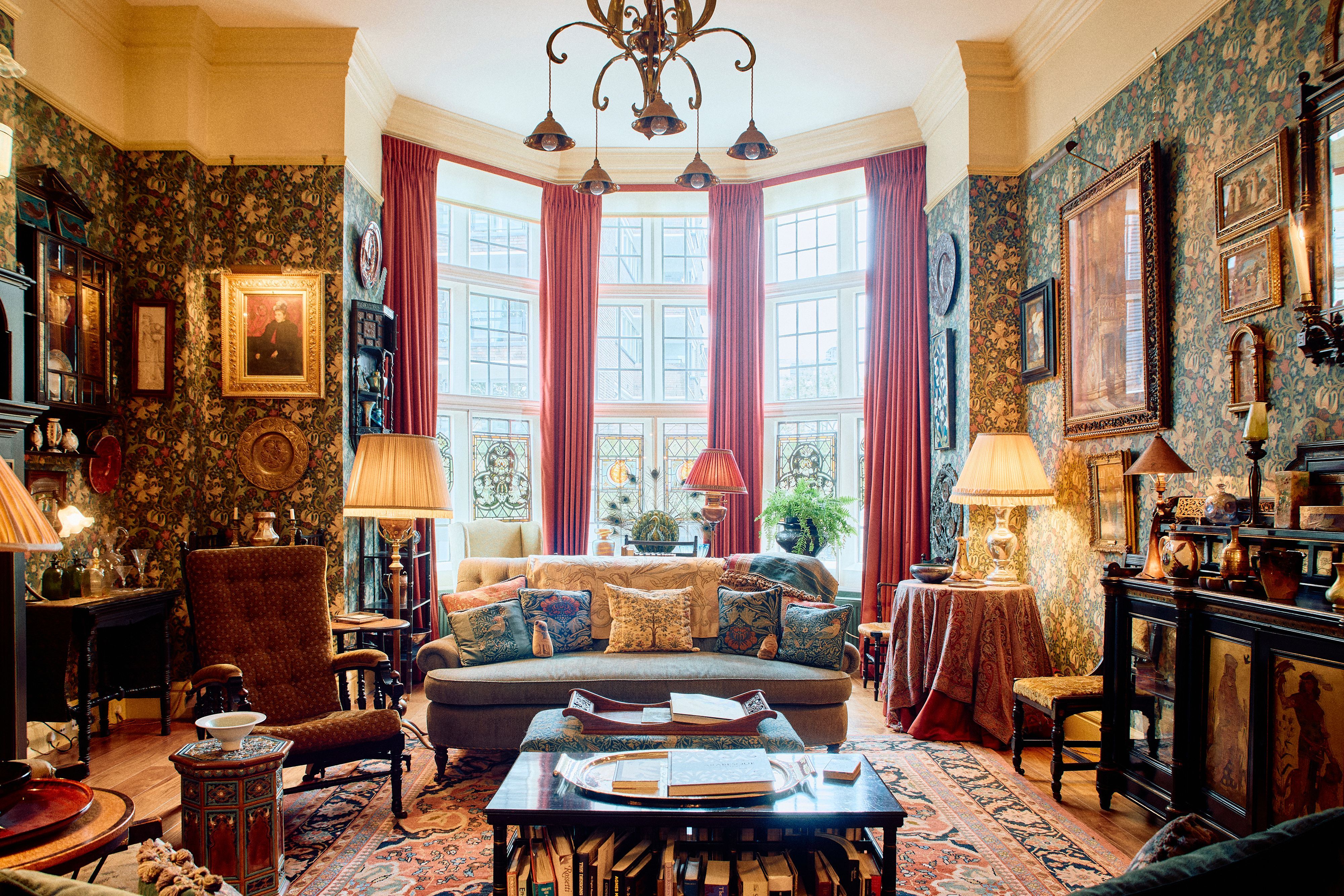 4000x2667 An Aesthetic Interior: The Contents of a London Apartment