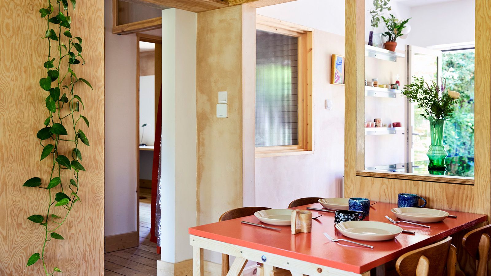 1600x900 Step inside a refreshed 1950s apartment in East London. Wallpaper*