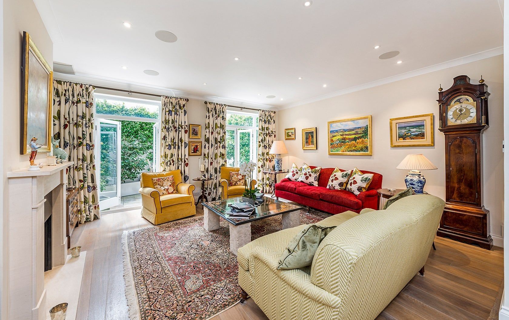 1680x1058 Property Of The Month: A Fabulous Mews House In Kensington