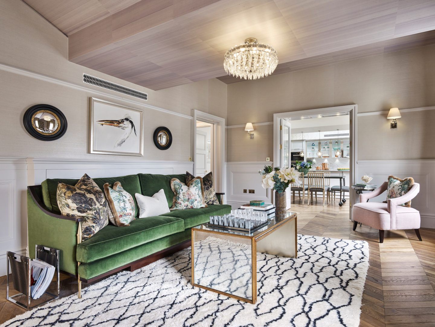 1440x1083 Colorful Classic Decor in London Inspired by 'Out of Africa'