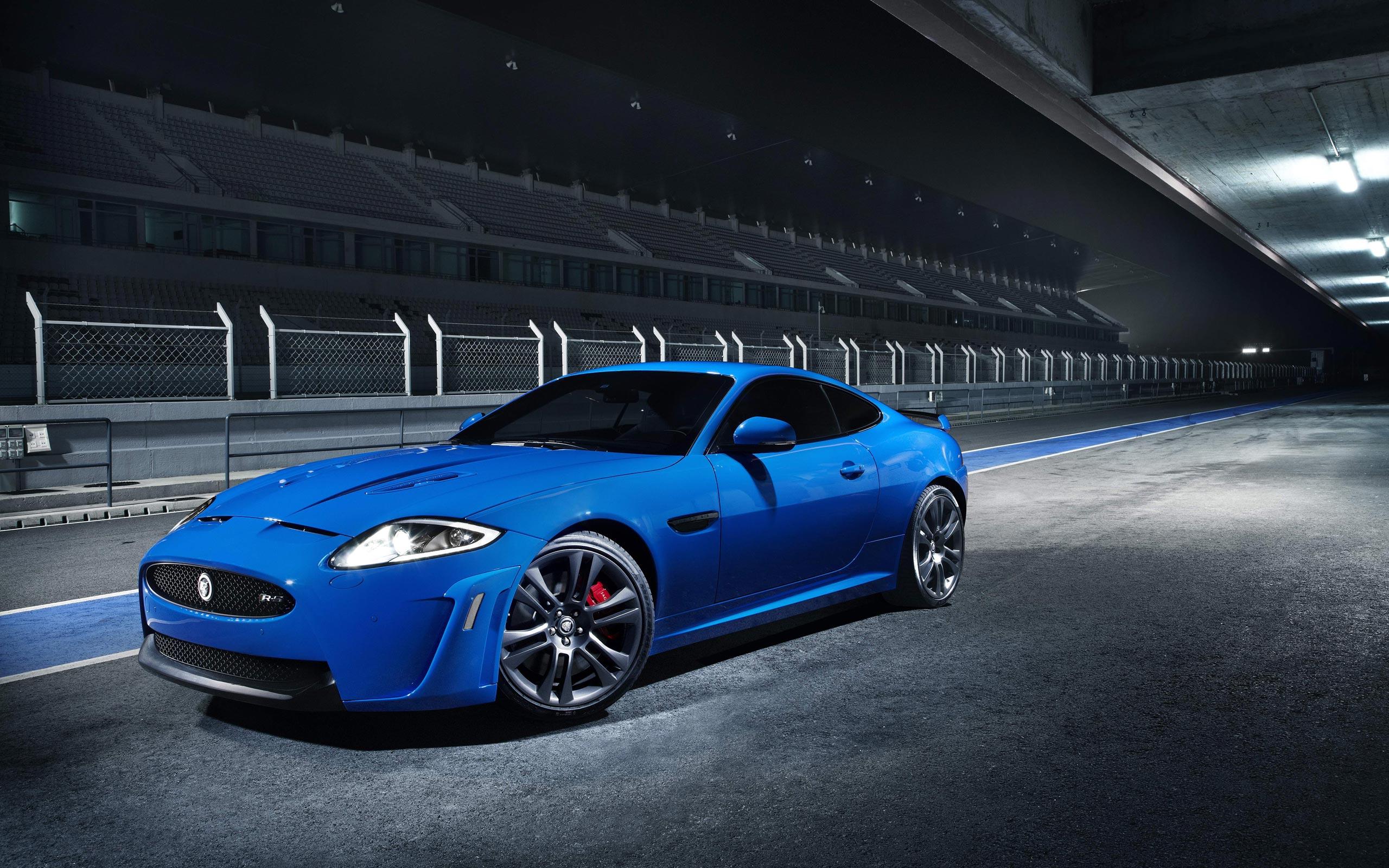 2560x1600 Free Blue Car wallpaperx1600
