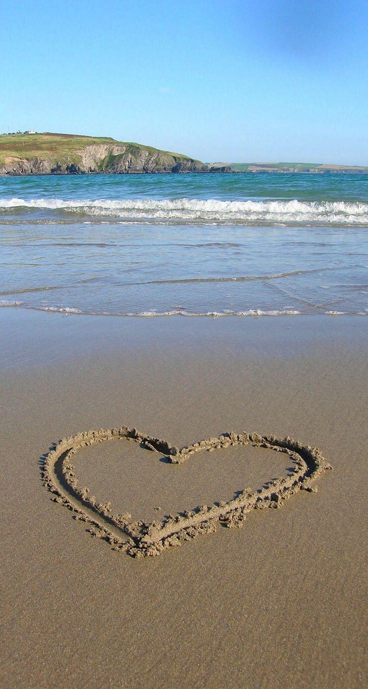 740x1384 A heart drawn in the sand at the beach!. Beach, iPhone 5s wallpaper, Phone wallpaper