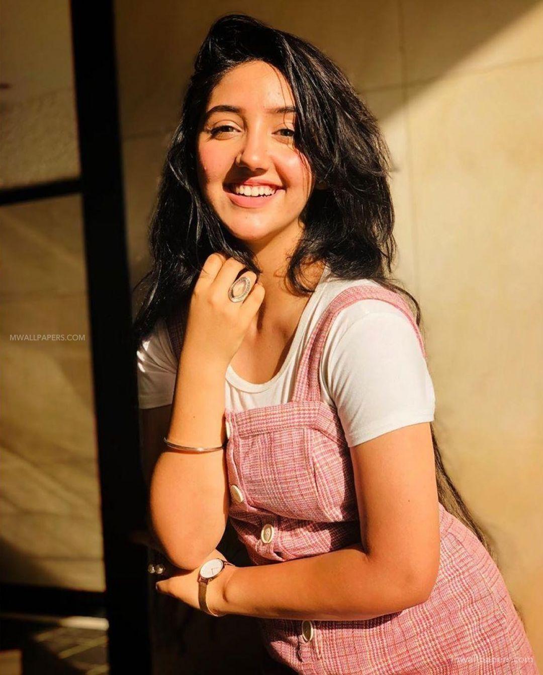 1080x1341 Ashnoor Kaur HD Wallpaper Desktop Background / Android