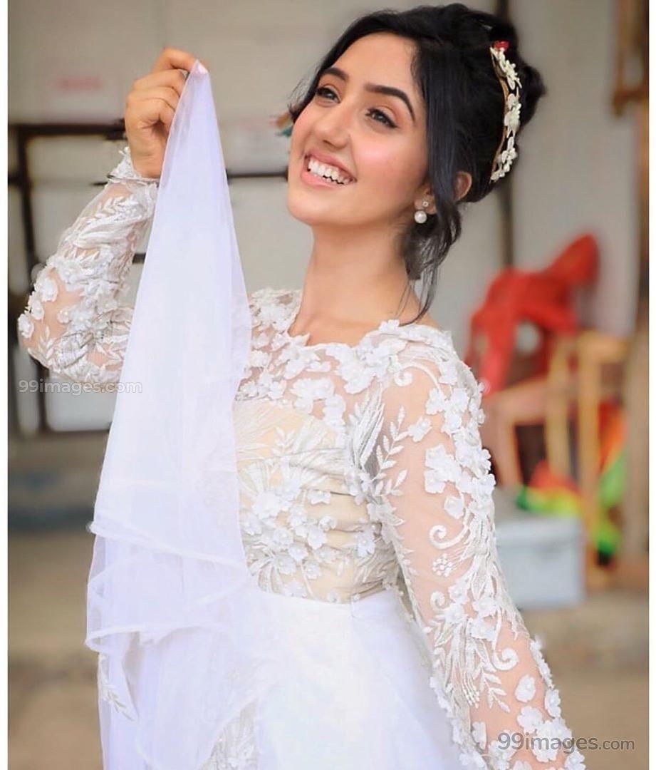921x1080 Ashnoor Kaur Beautiful HD Photo & Mobile Wallpaper HD Android