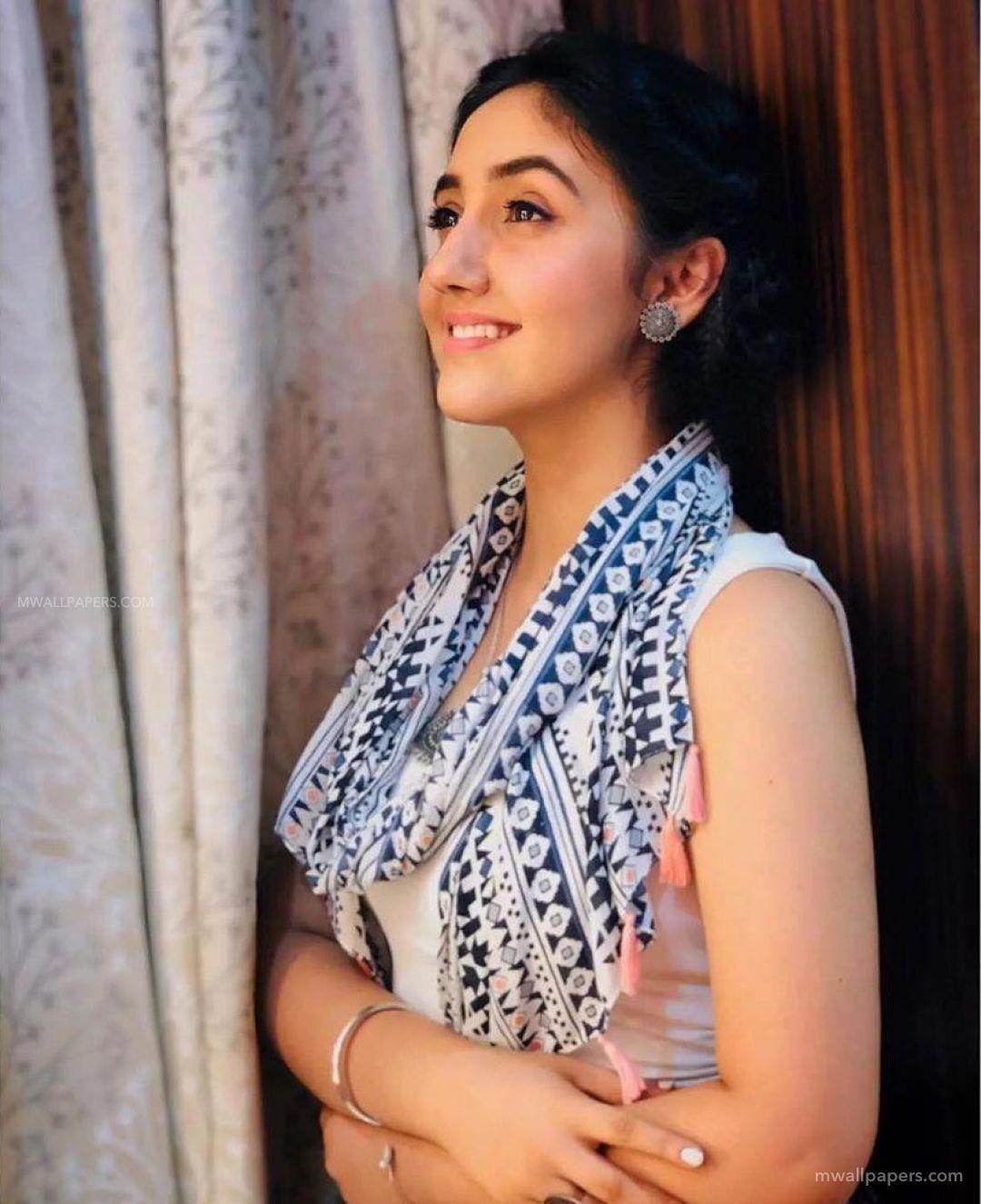 1080x1325 Ashnoor Kaur HD Wallpaper Desktop Background / Android