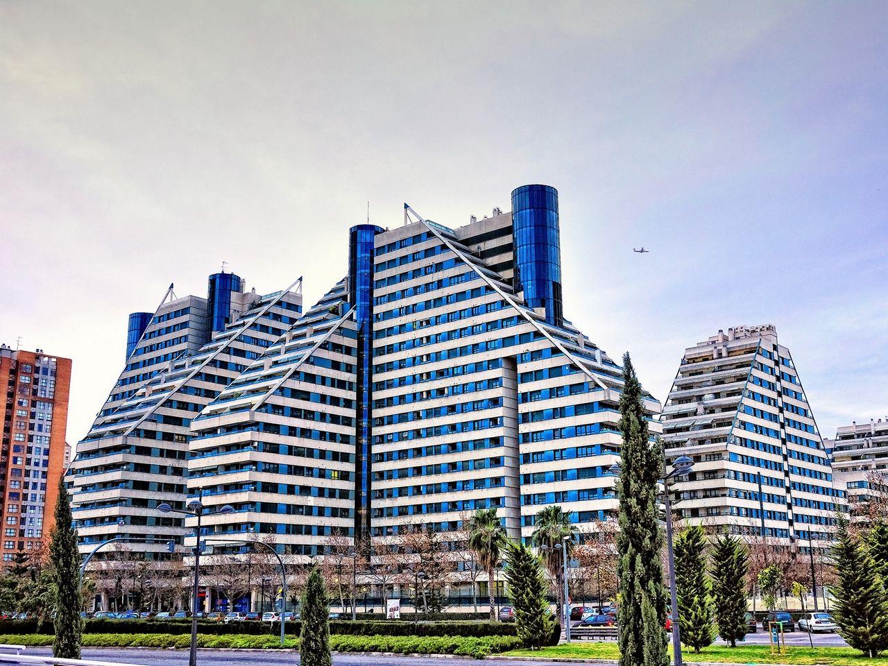 1280x960 Download wallpaper 1280x960 valencia, spain, city standard 4:3 HD