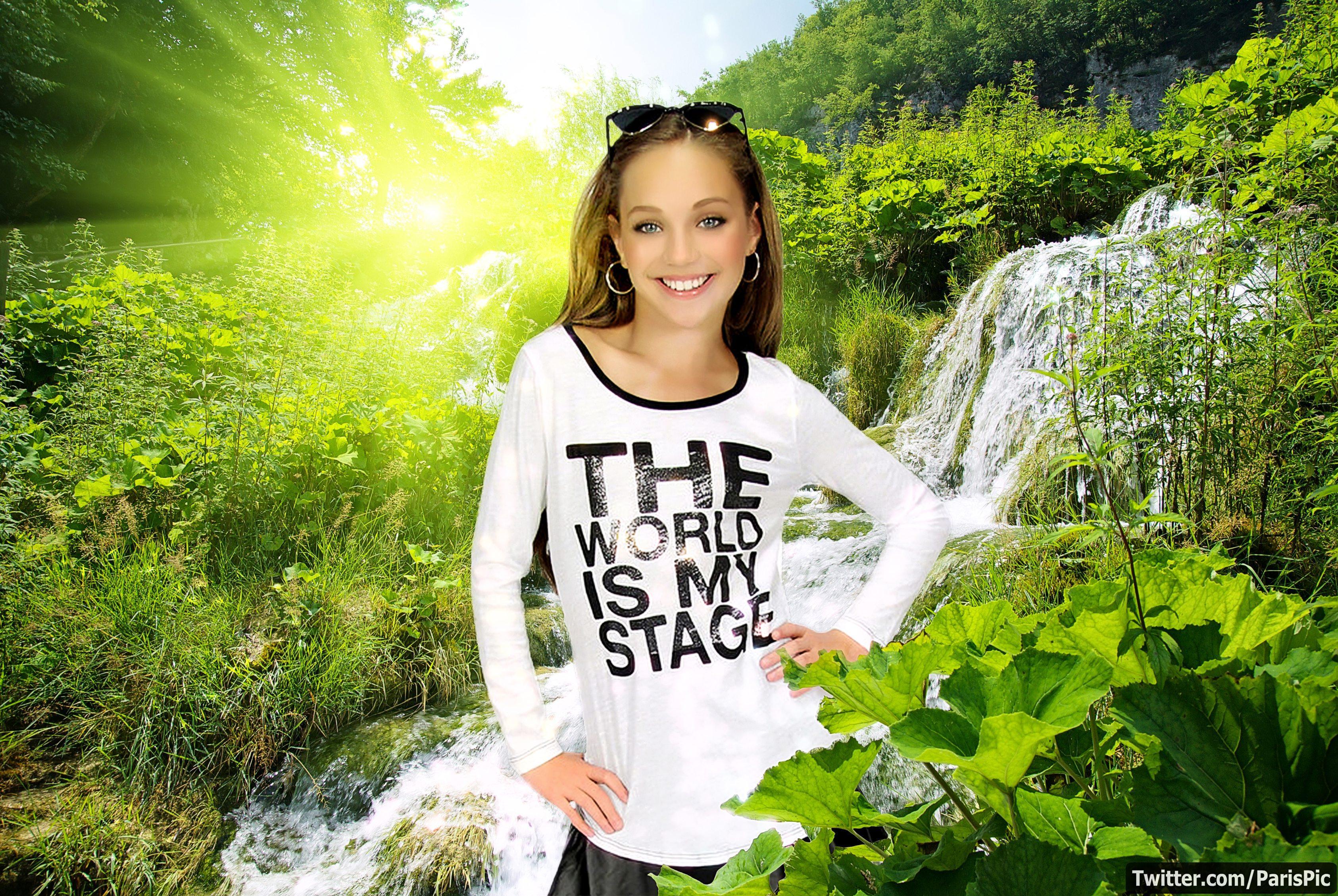 3372x2258 Maddie Ziegler Desktop Wallpaper